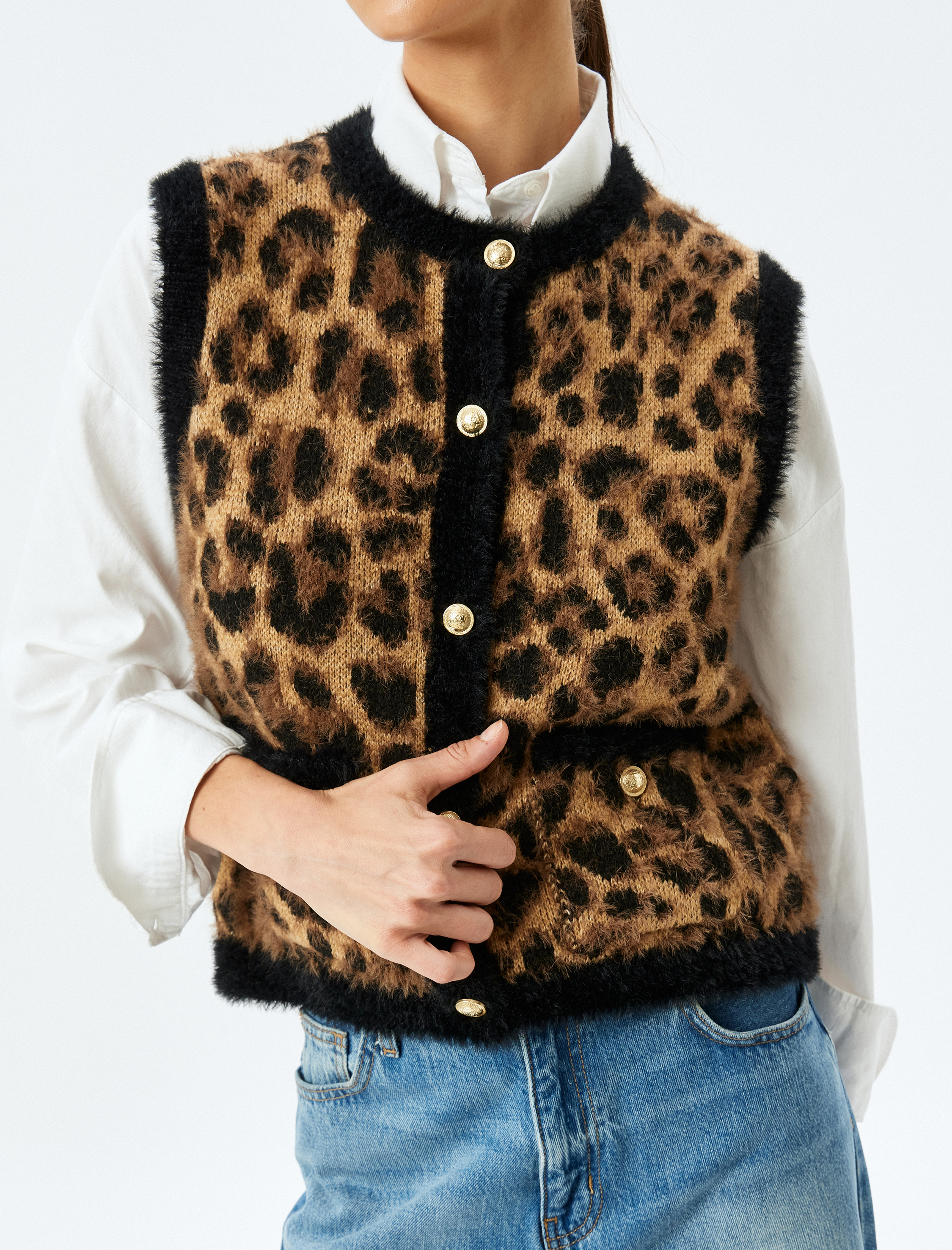   Düğmeli Cepli Yuvarlak Yaka Kolsuz Leopar Desenli Peluş Yelek