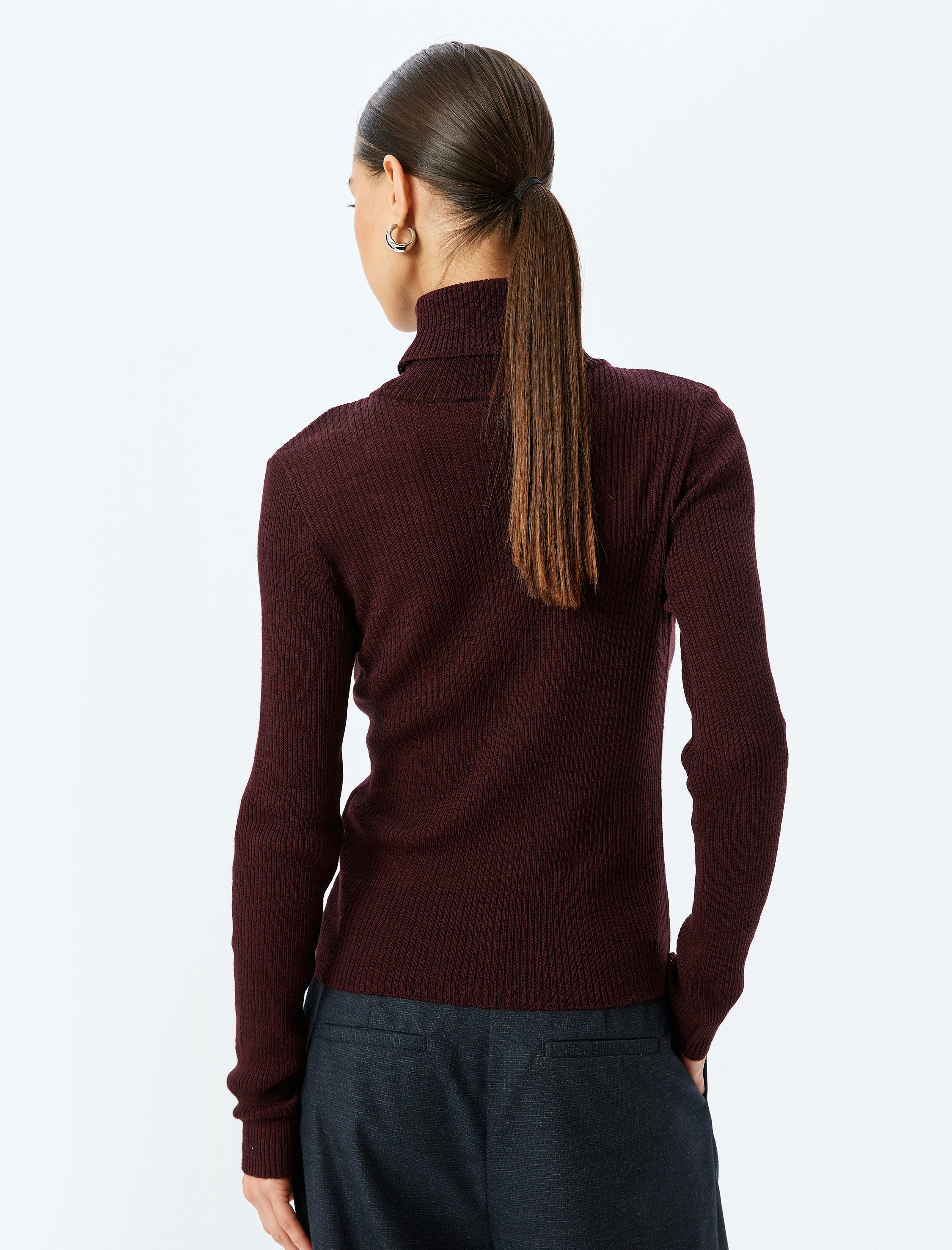 Uzun Kollu Balıkçı Yaka Triko Kazak