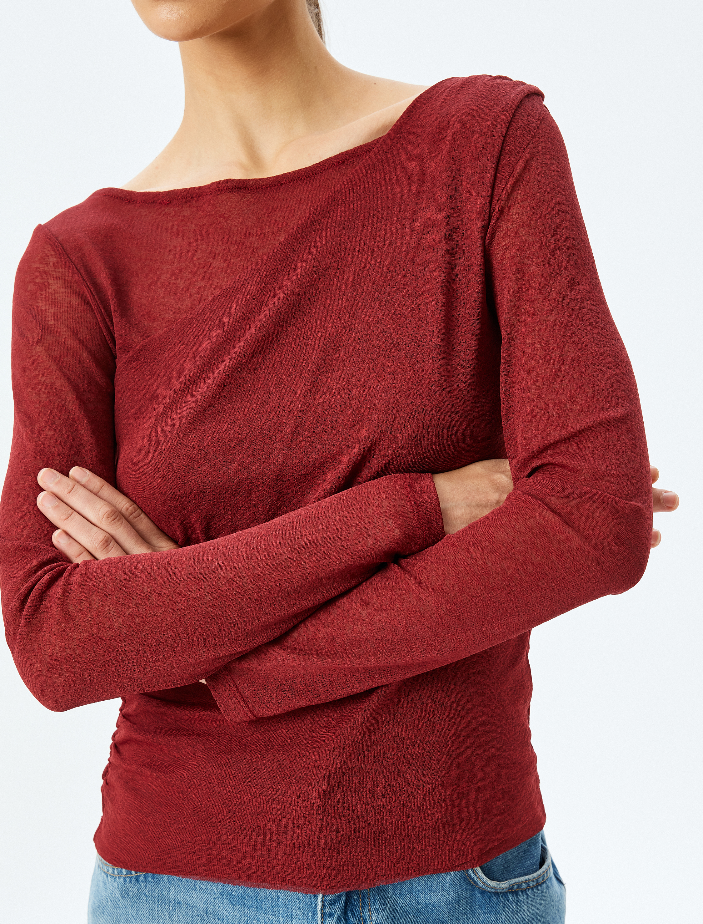   Kayık Yaka Asimetrik Kat Detaylı Uzun Kollu Tişört