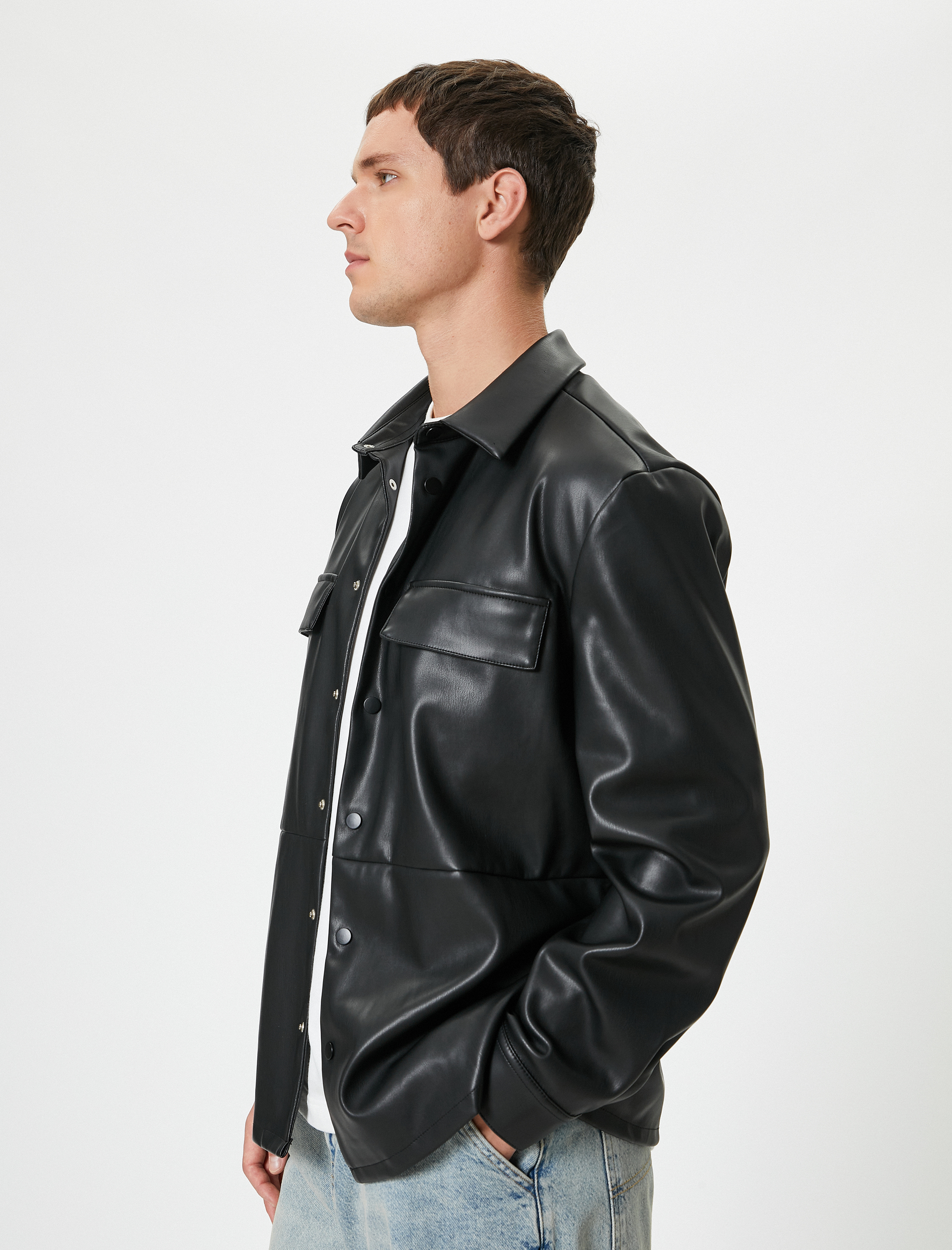   Çıtçıt Düğme Detaylı Kapaklı Cepli Gömlek Yaka Slim Fit Suni Deri Ceket