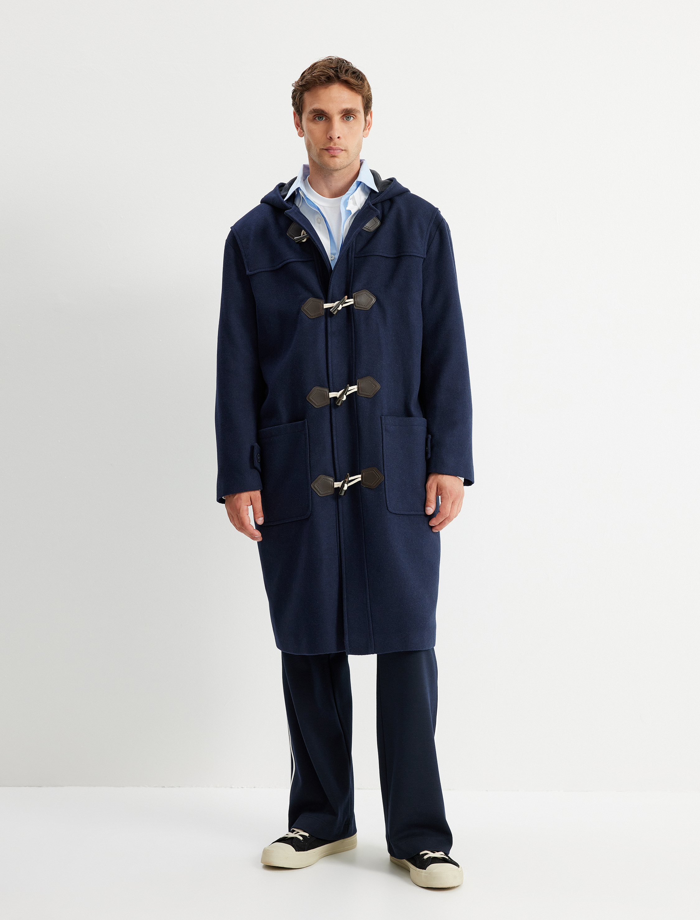   Uzun Kaşe Kaban Kapşonlu Cepli Düğme Detaylı