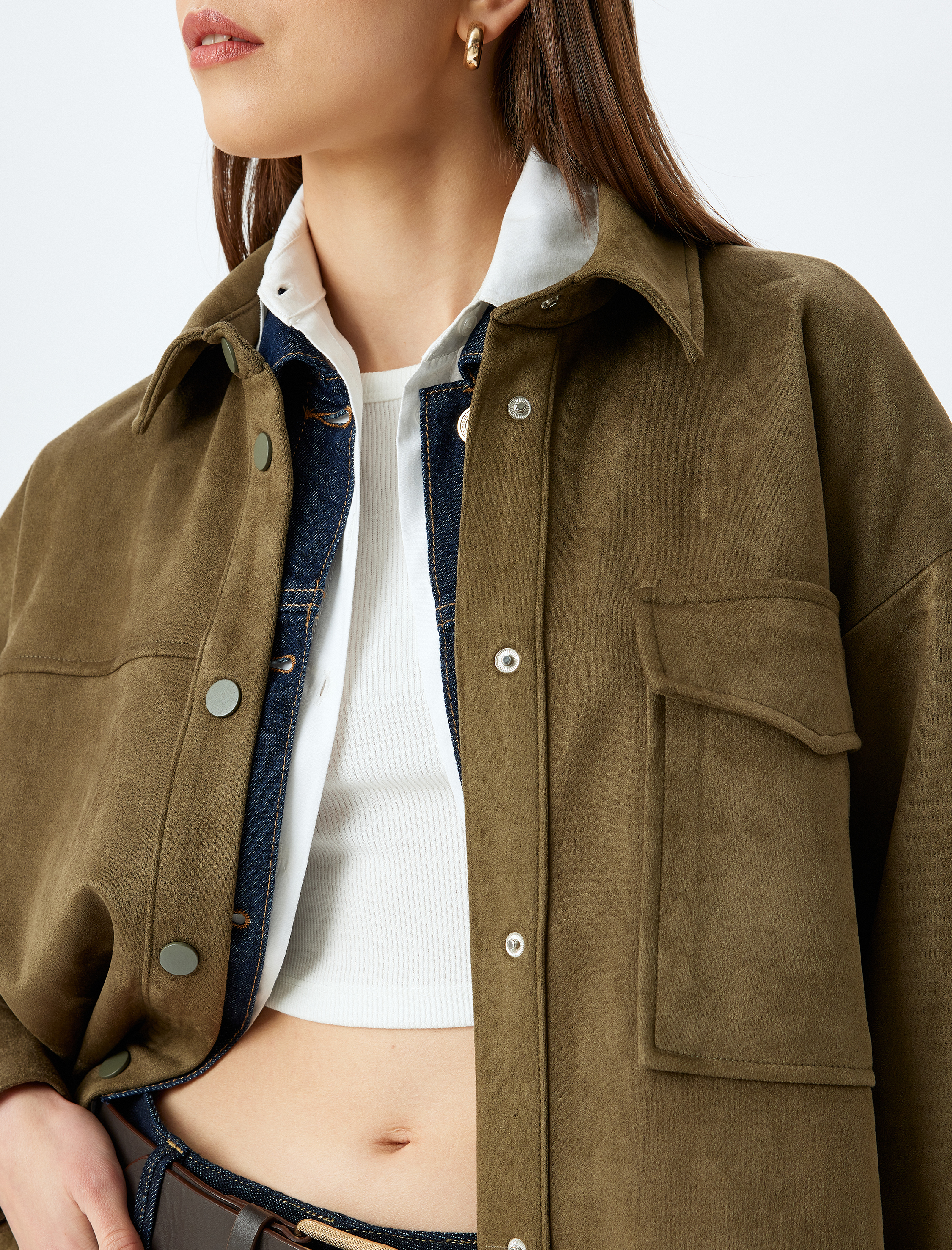   Süet Görünümlü Klasik Yaka Cep Detaylı Düğmeli Oversize Gömlek