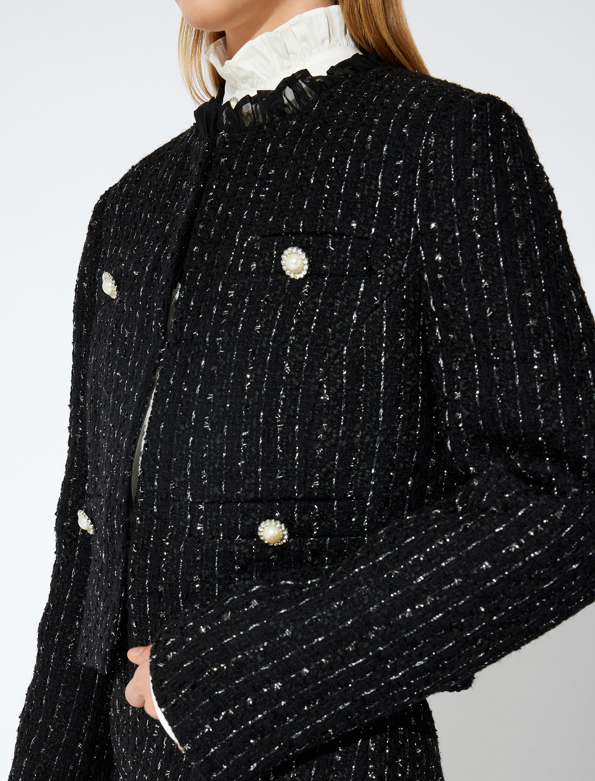 Koton X Sibil Çetinkaya - Tül Fırfır Detaylı Yuvarlak Yaka Taşlı İnci Düğmeli Tüvit Ceket