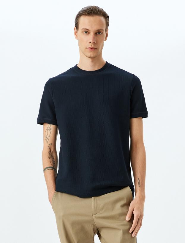 Bisiklet Yaka Pamuklu Dokulu Kısa Kollu Slim Fit Tişört_2