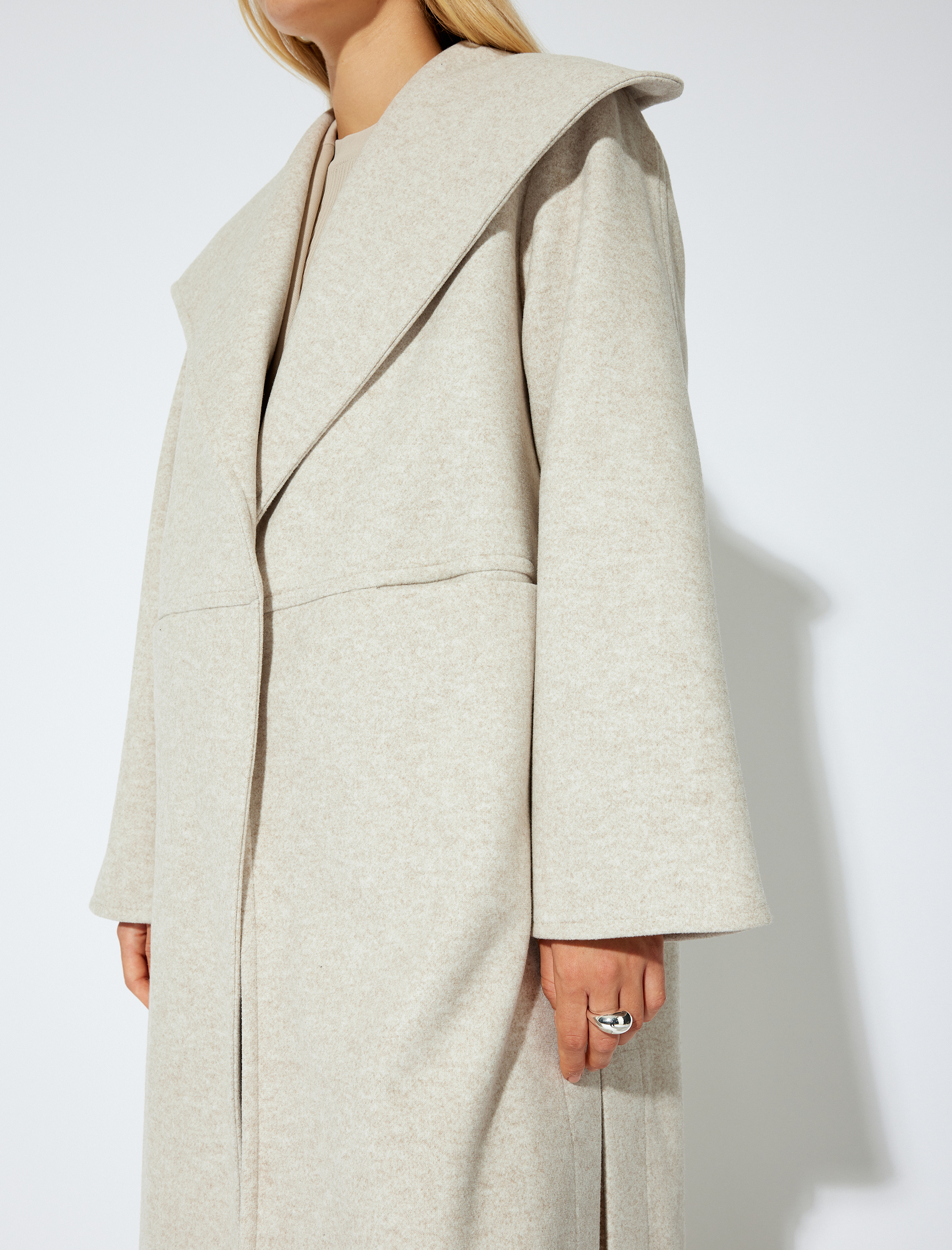 Ekstra Uzun Kaşe Kaban Geniş Şal Yaka Cepli Yandan Yırtmaç Detaylı