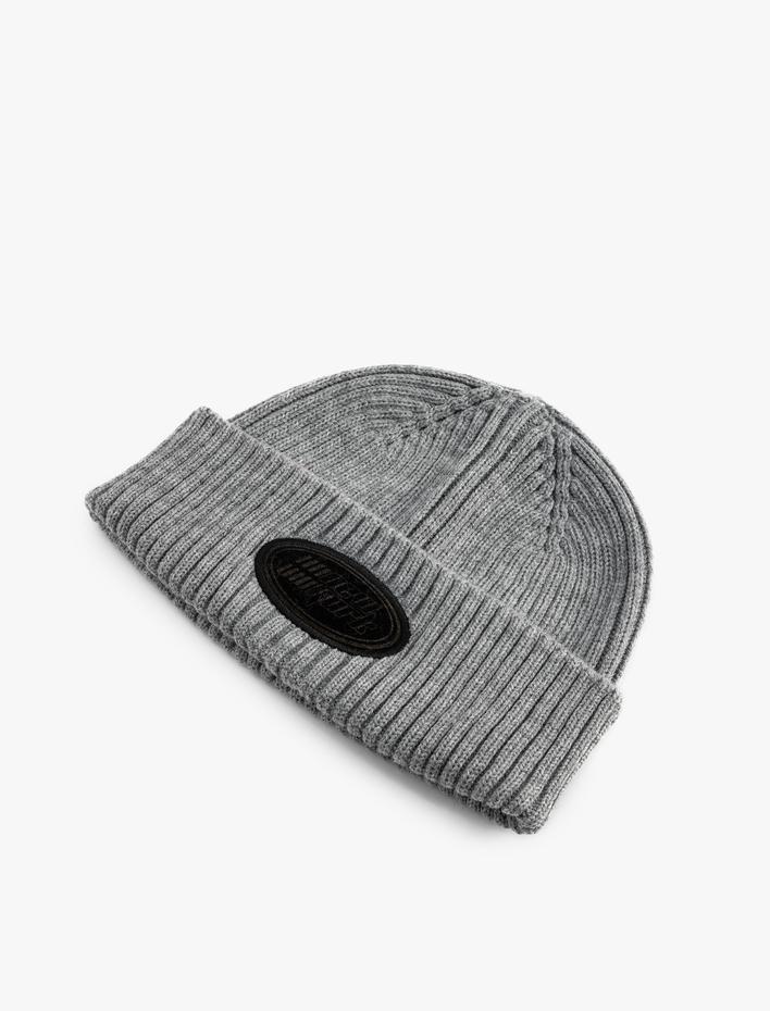 Erkek Etiket İşlemeli Katlı Bere