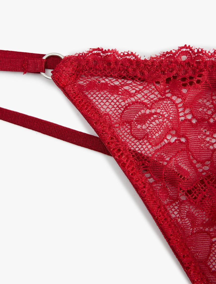   Yanları İpli Dantelli String Külot