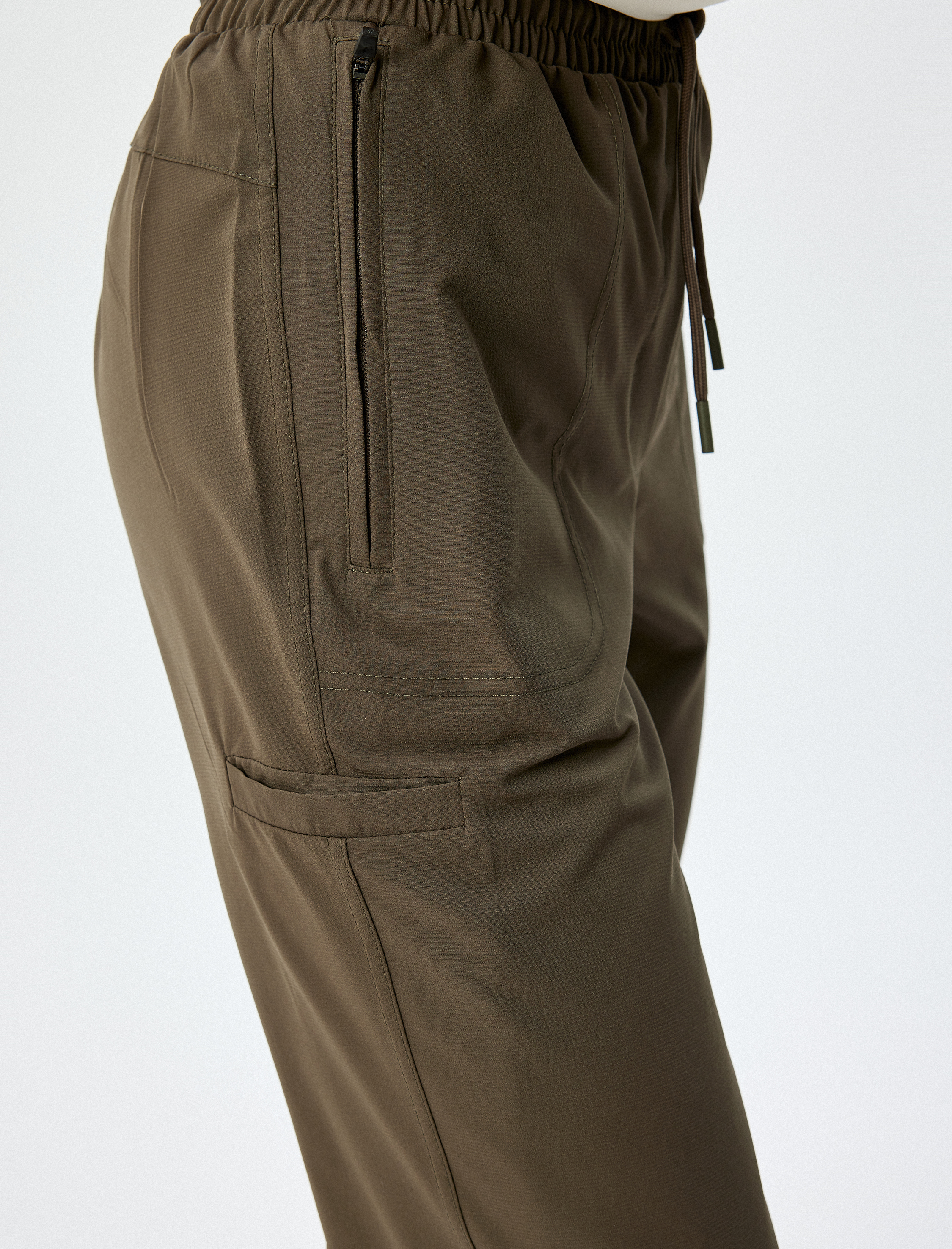   Jogger Eşofman Altı Kargo Cepli Beli Bağcıklı Fermuar Detaylı