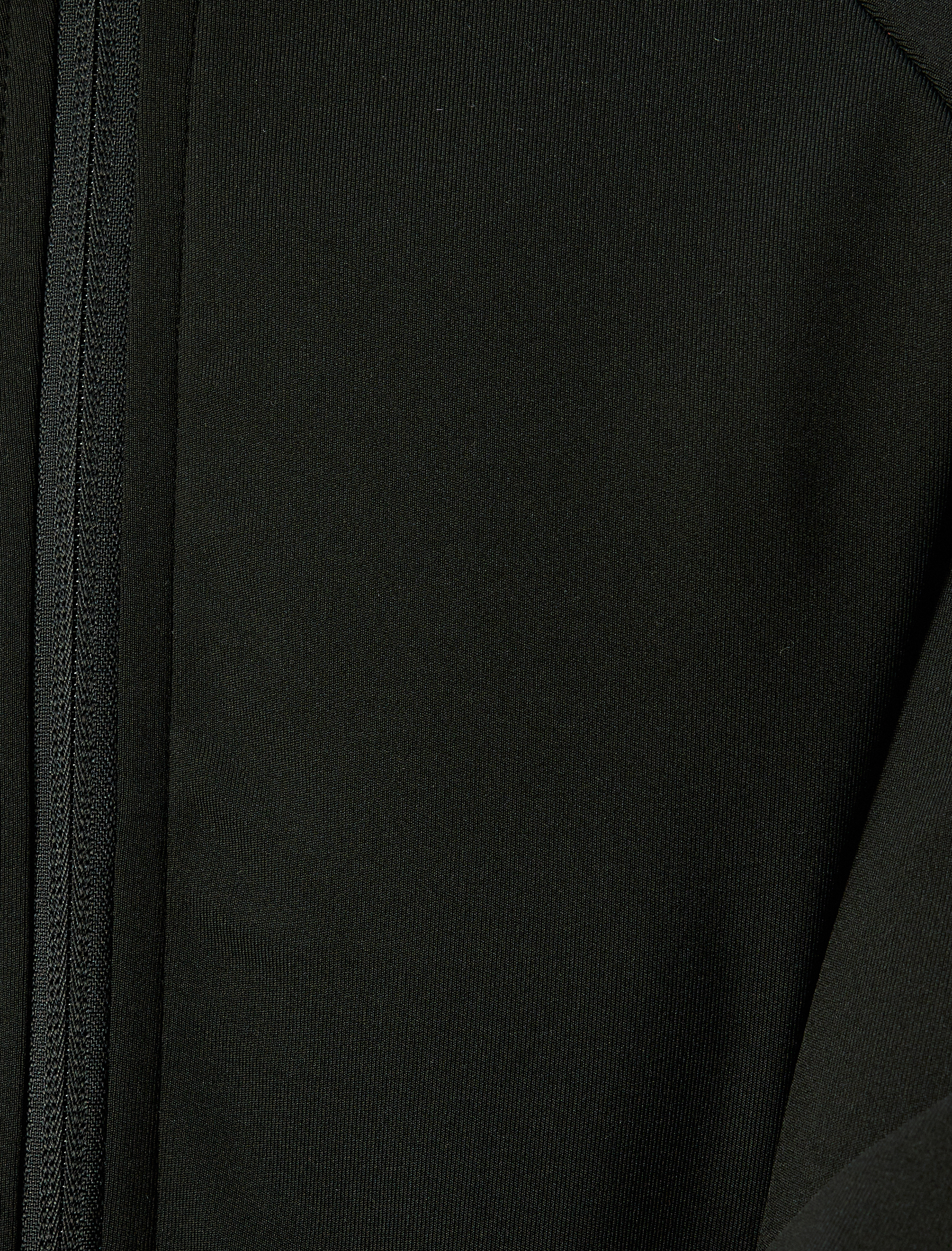 Fermuarlı Dik Yaka Cepli Spor Sweatshirt