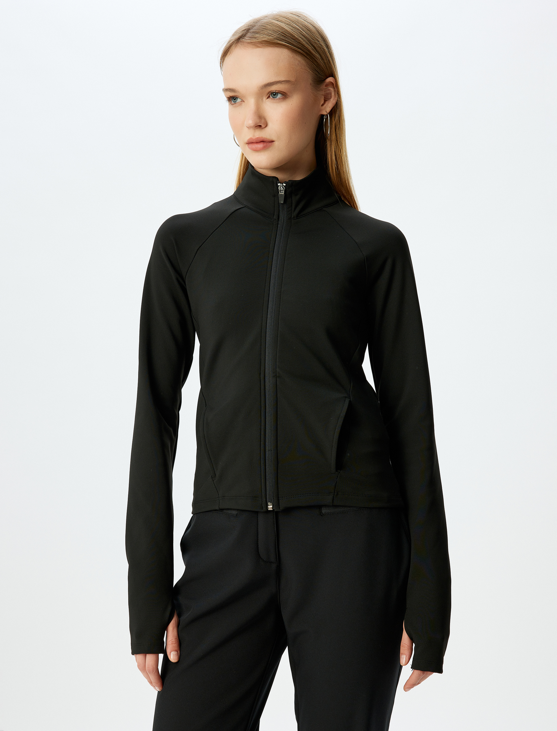 Fermuarlı Dik Yaka Cepli Spor Sweatshirt