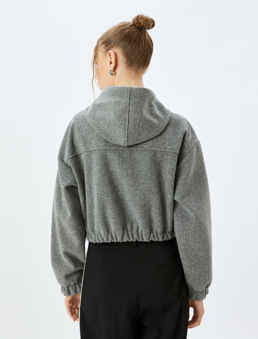   Kapüşonlu Fermuarlı Dikiş Detaylı Crop Sweatshirt