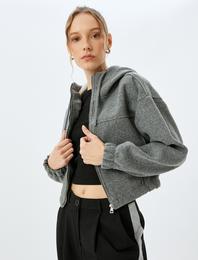 Kapüşonlu Fermuarlı Dikiş Detaylı Crop Sweatshirt