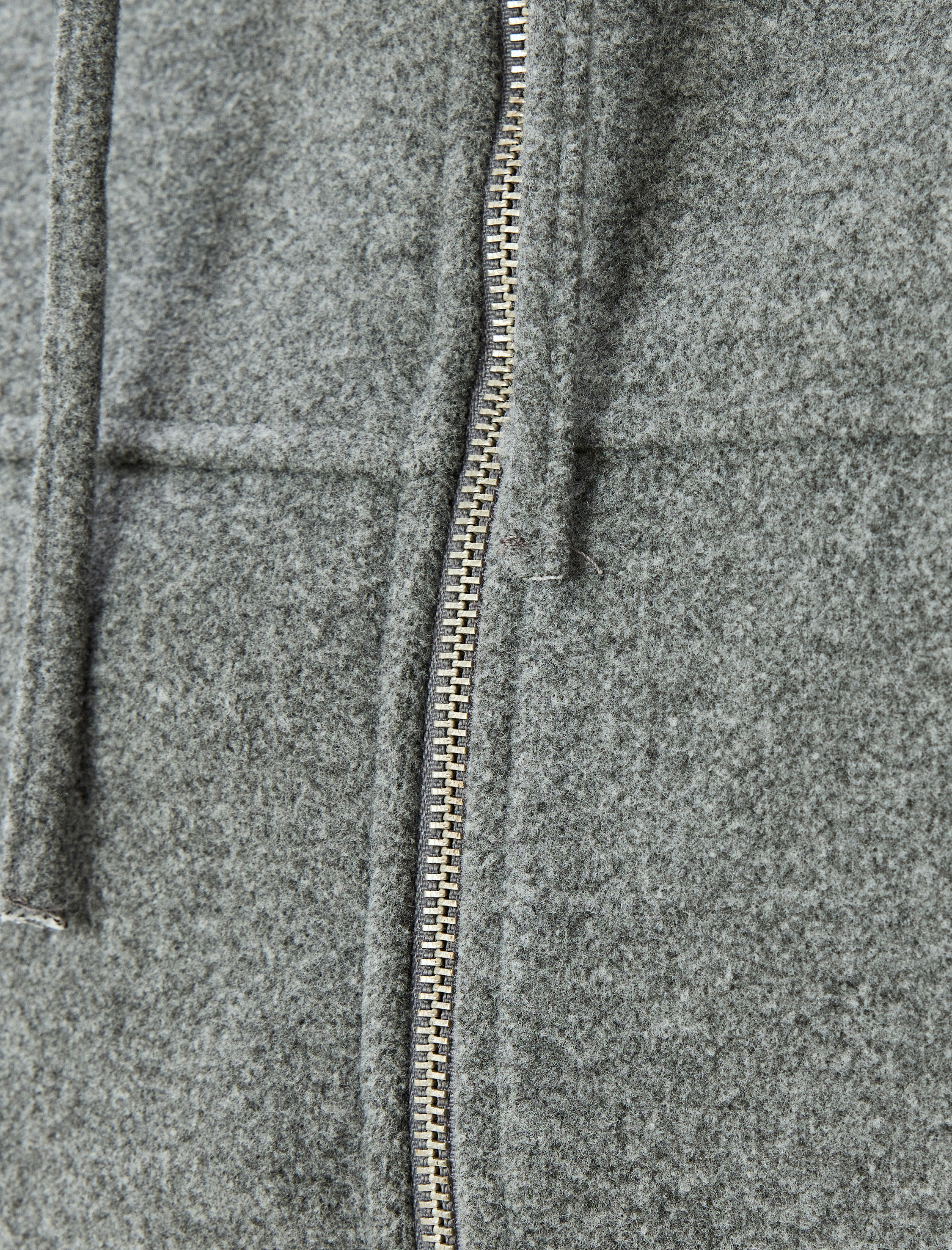   Kapüşonlu Fermuarlı Dikiş Detaylı Crop Sweatshirt