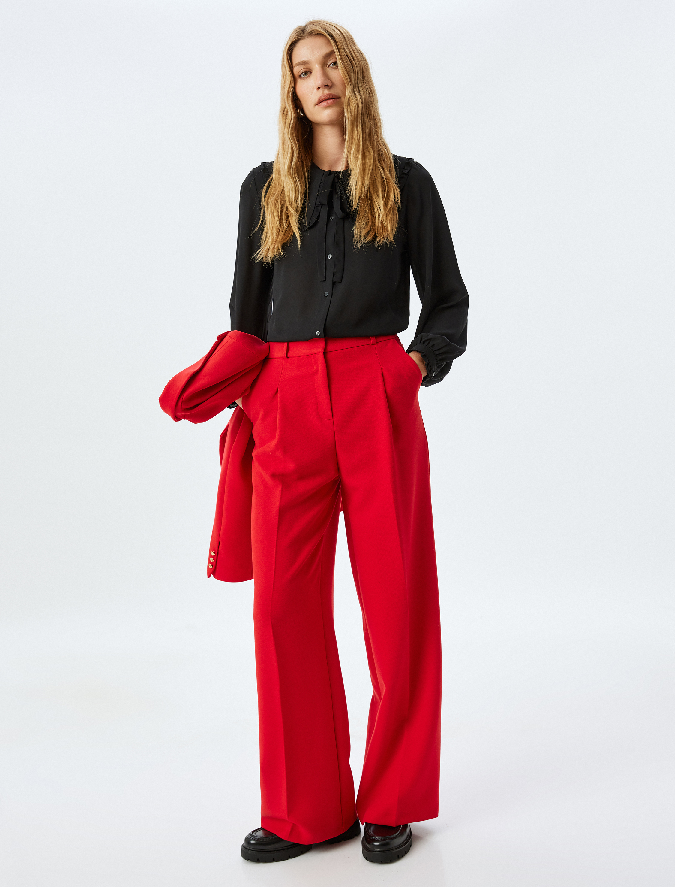 Uzun Kollu Fırfırlı Geniş Bebe Yaka Şifon Gömlek