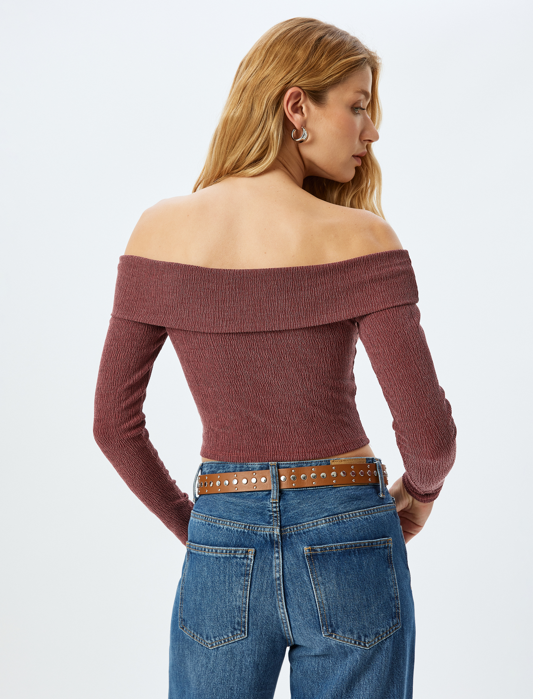   Uzun Kollu Slim Fit Madonna Yaka Omzu Açık Tişört