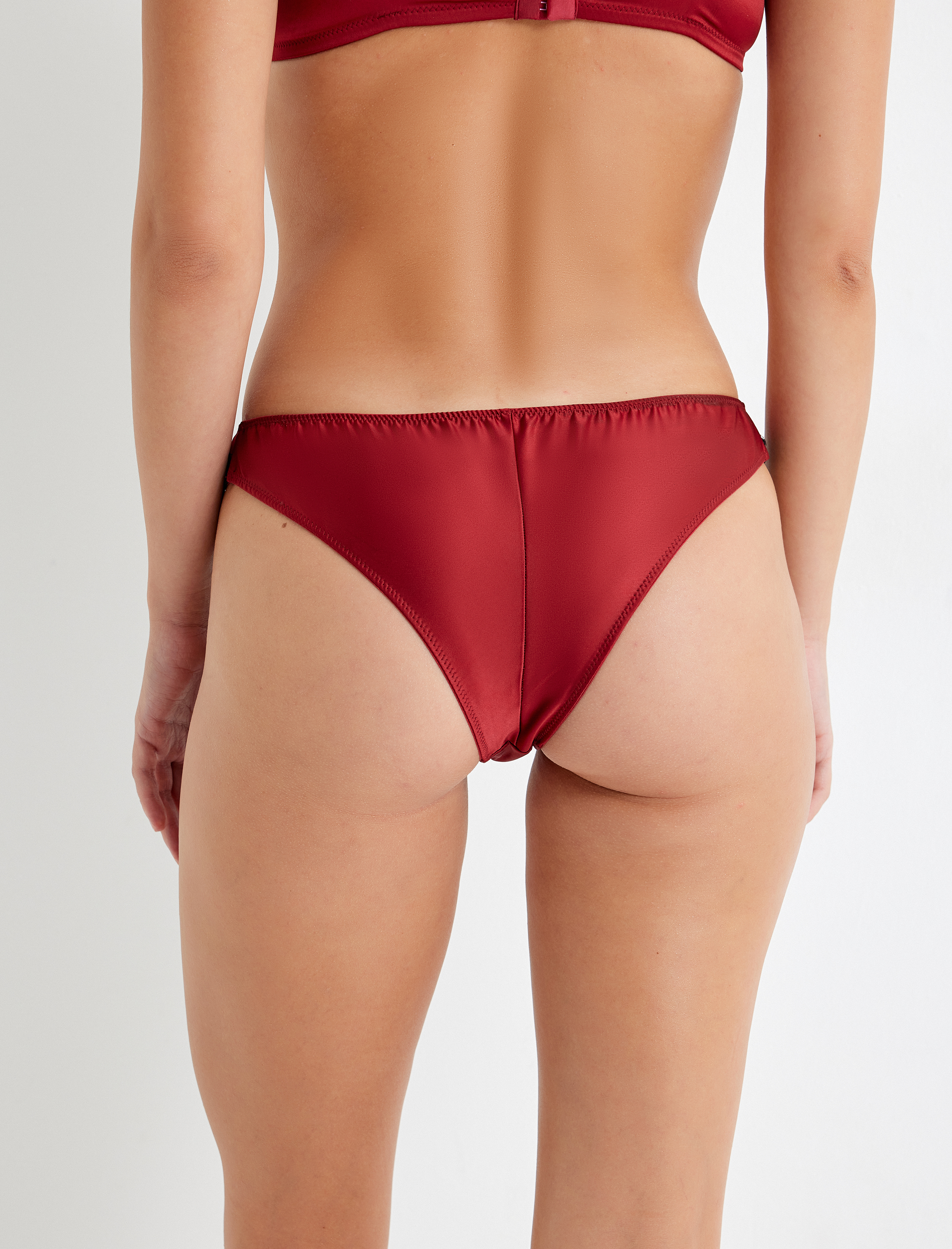   Dantel Detaylı Brazilian Külot