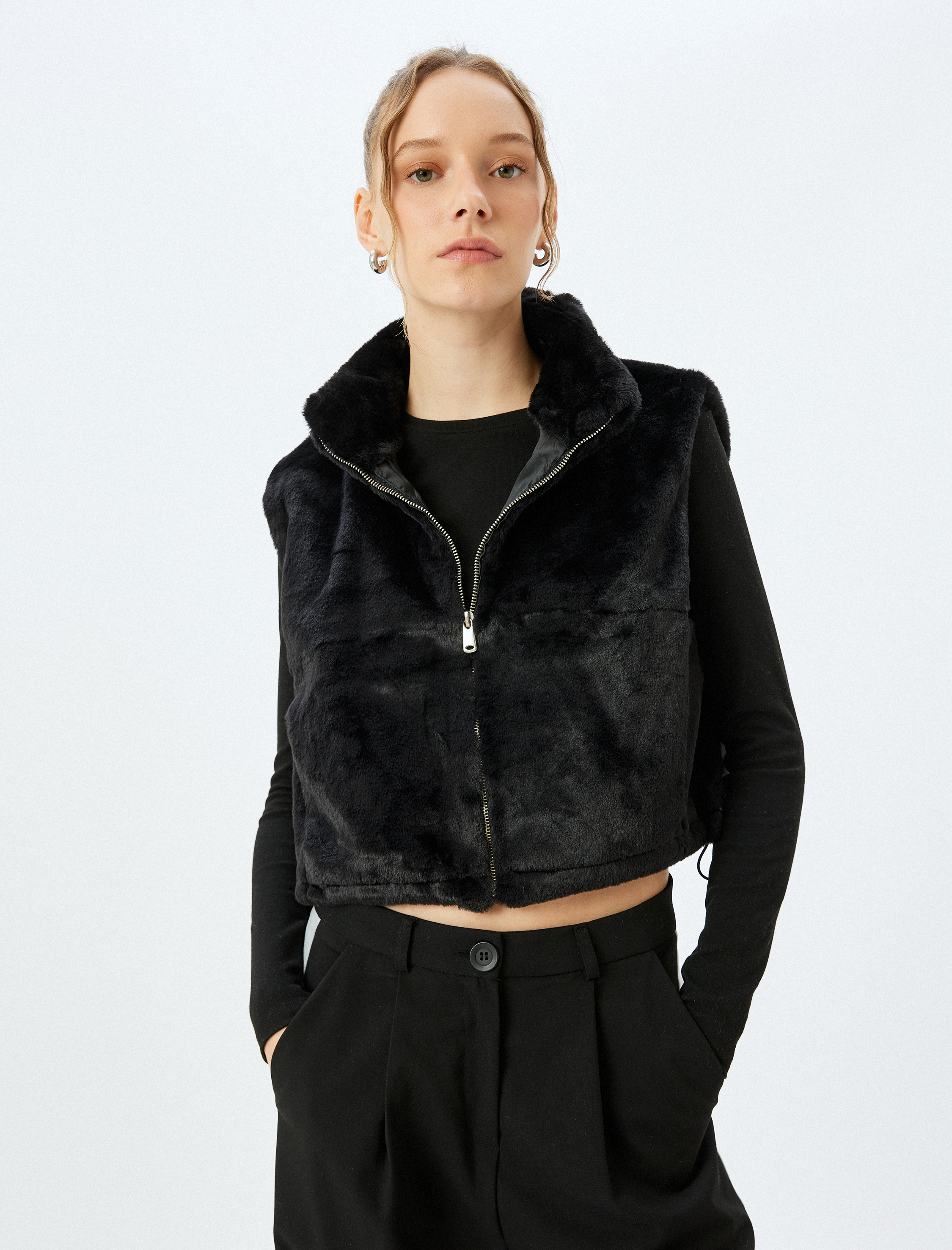   Suni Kürk Dik Yaka Fermuarlı Crop Astarlı Yelek