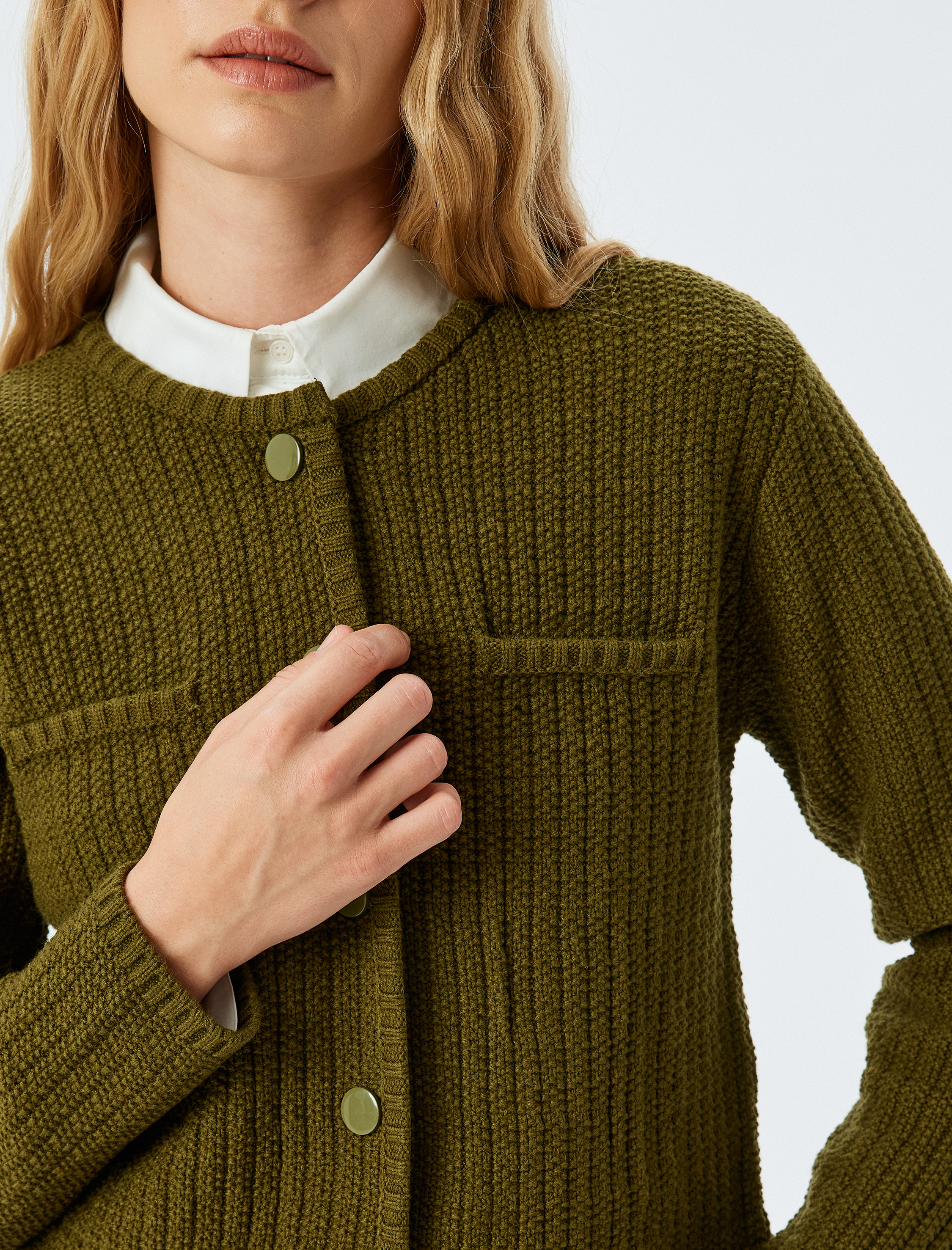   Uzun Kollu Düğmeli Cepli Bisiklet Yaka Hırka