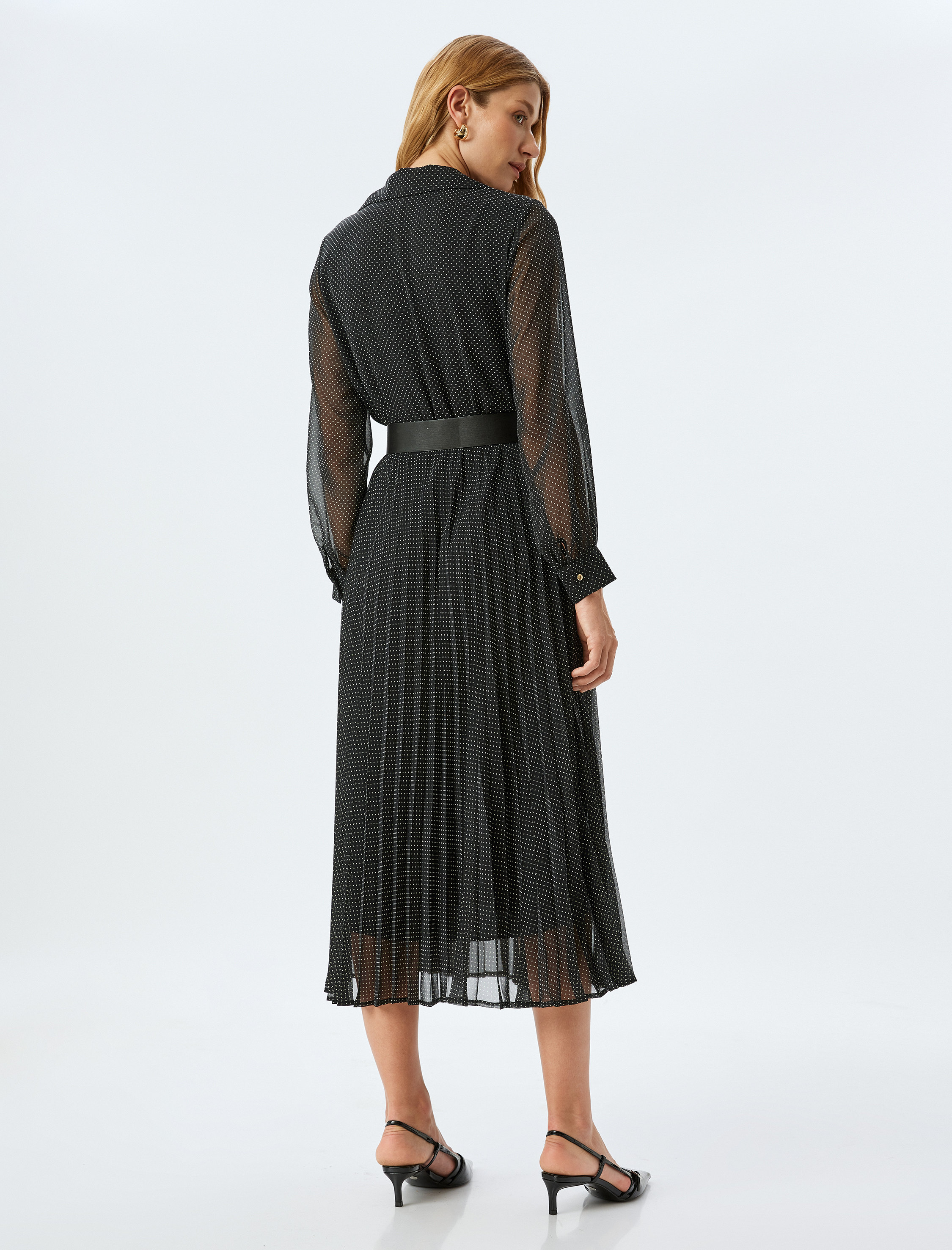   Uzun Kollu Gömlek Yaka Kemerli Uzun Puantiyeli Şifon Elbise