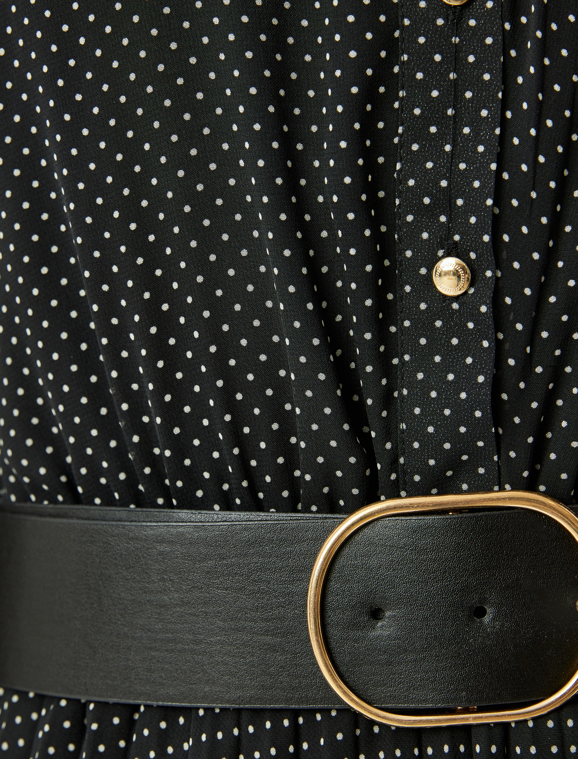   Uzun Kollu Gömlek Yaka Kemerli Uzun Puantiyeli Şifon Elbise