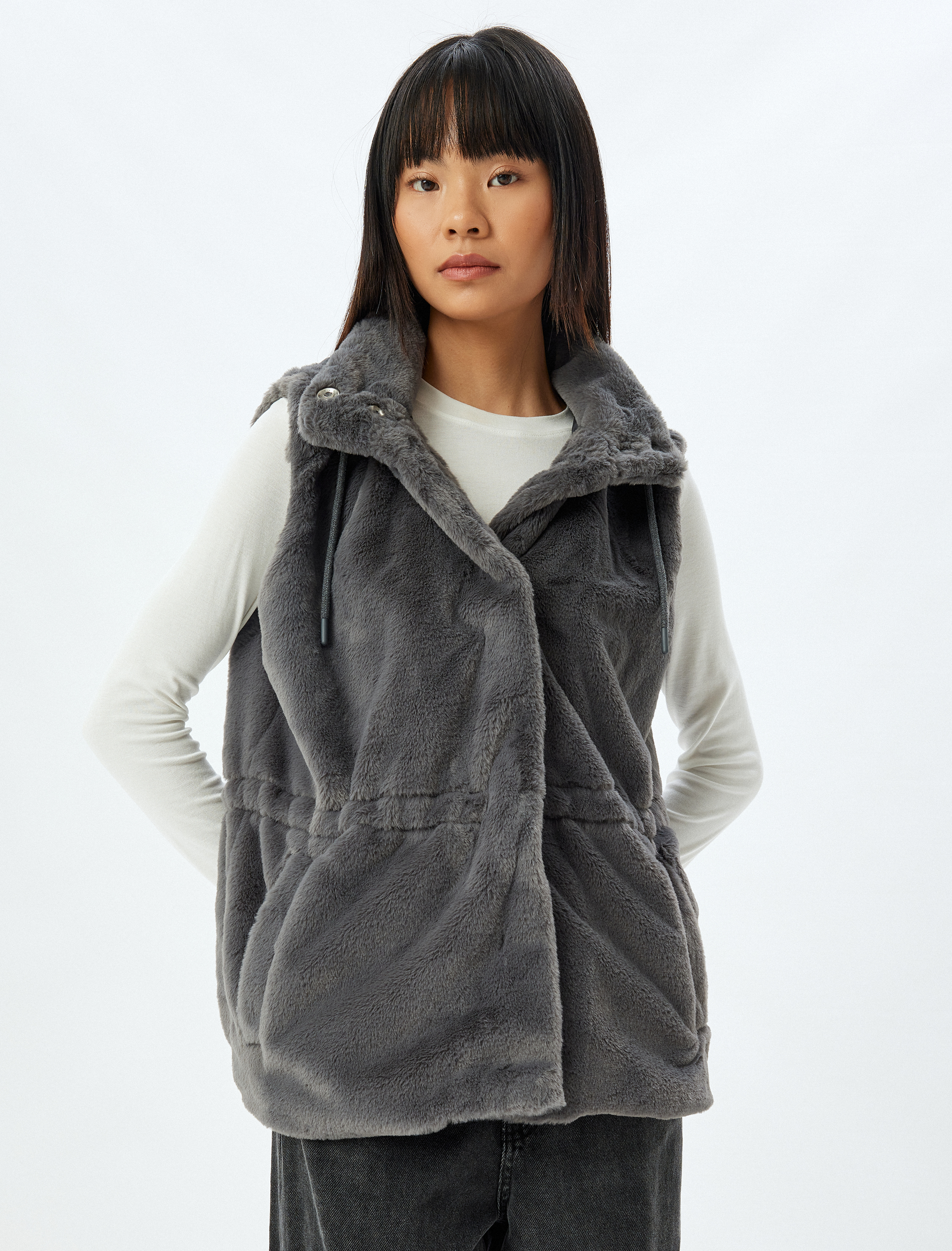   Kapüşonlu Çıtçıt Düğmeli Suni Kürk Yelek