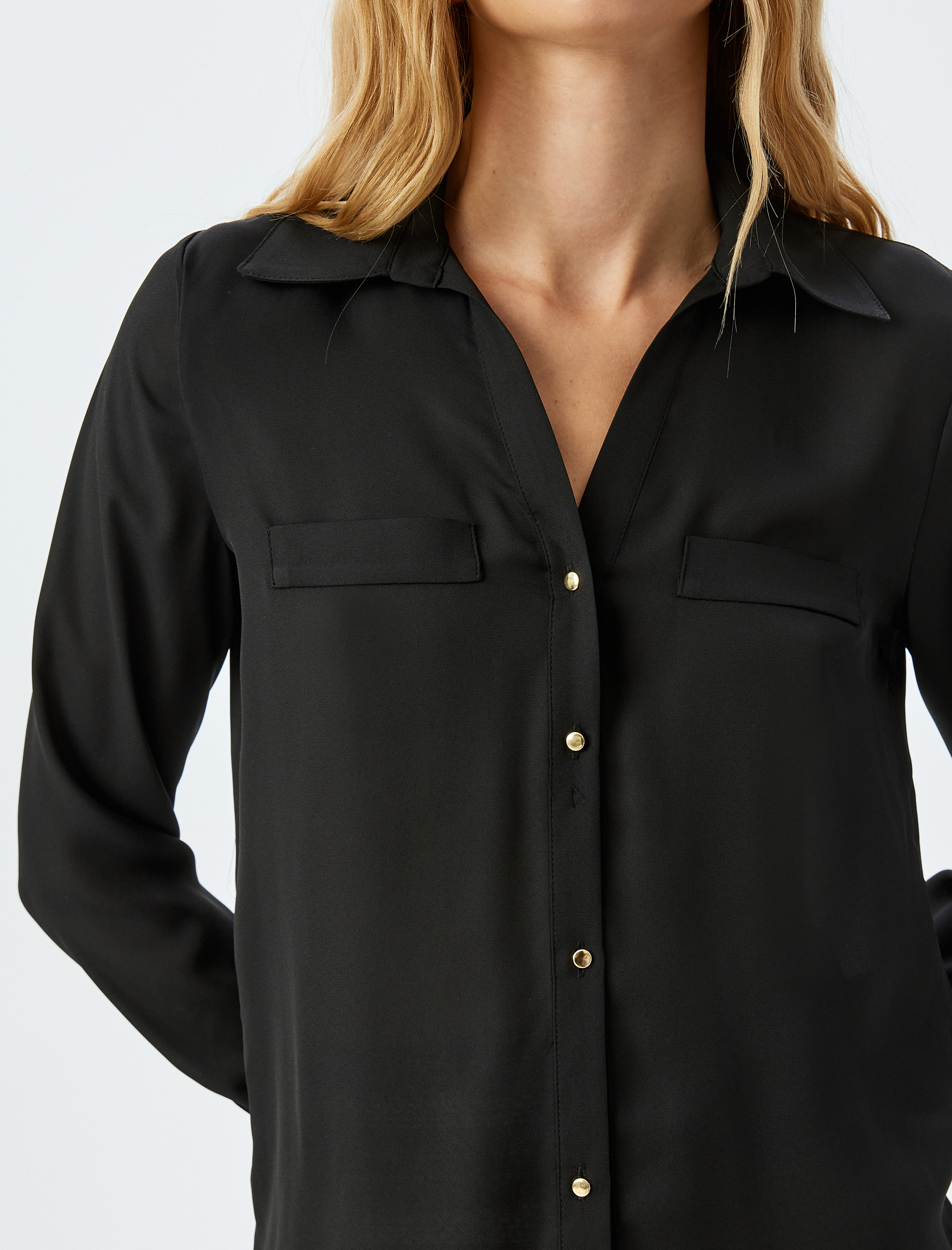   Uzun Kollu Yarı Transparan Cep Detaylı Klasik Yaka Saten Gömlek