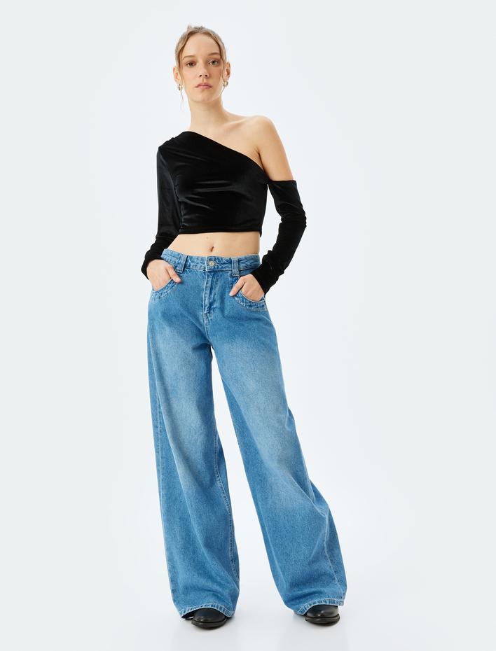  Tek Omuz Asimetrik Yaka Uzun Kollu Crop Kadife Tişört