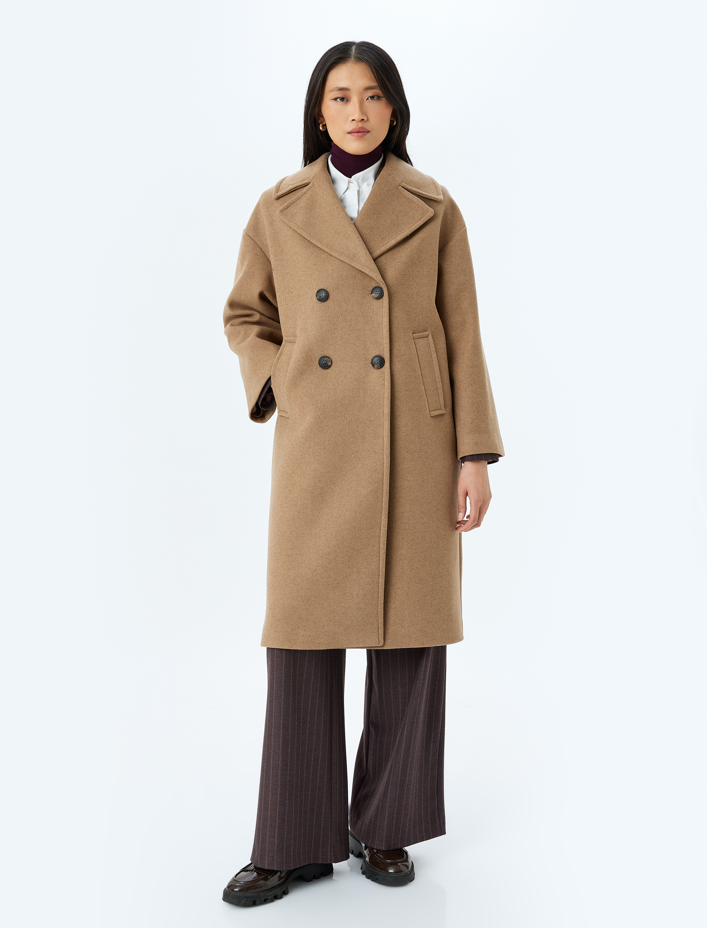   Düğmeli Cepli Uzun Kruvaze Oversize Kaşe Kaban