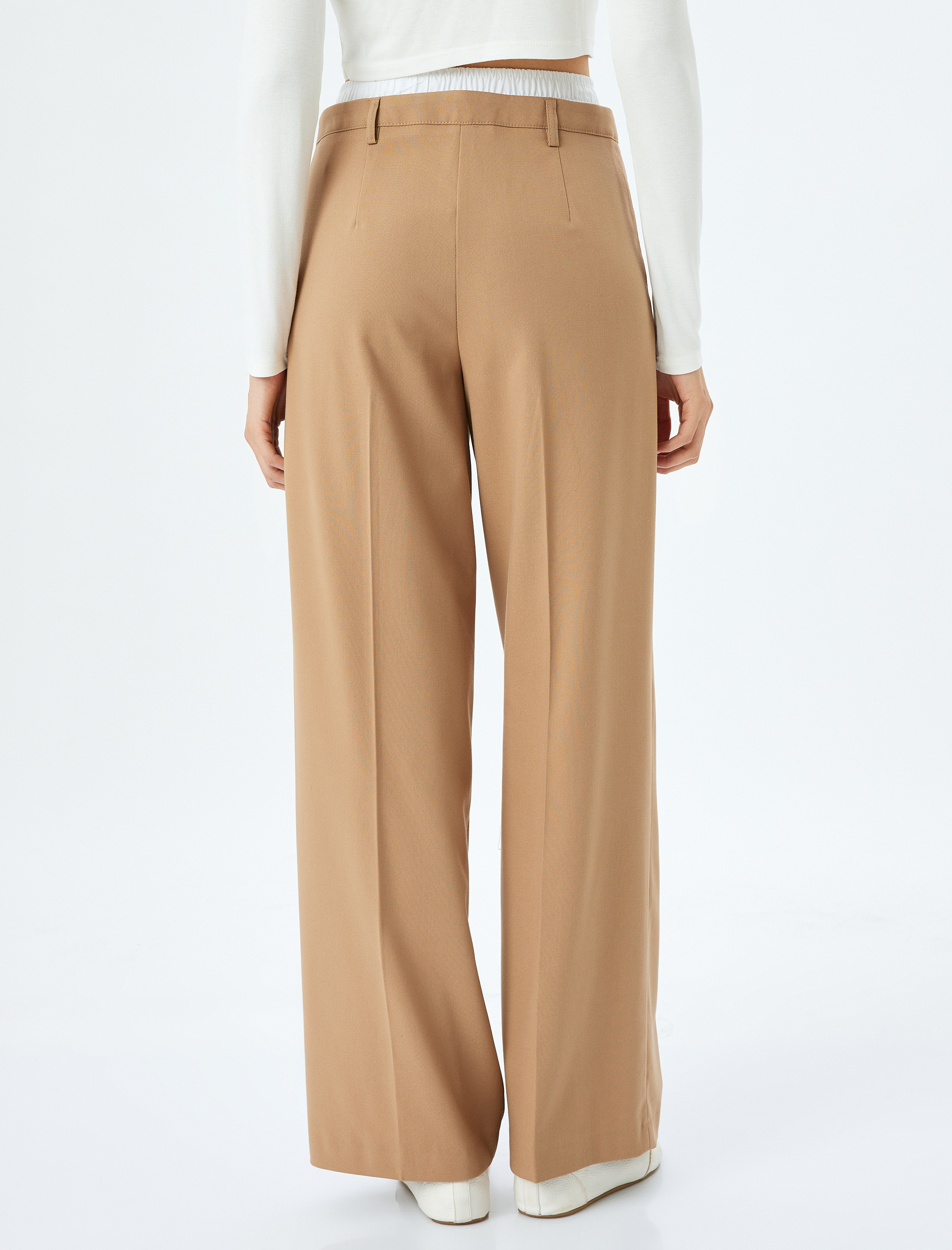   Çift Bel Detaylı Cepli Pileli Kumaş Pantolon