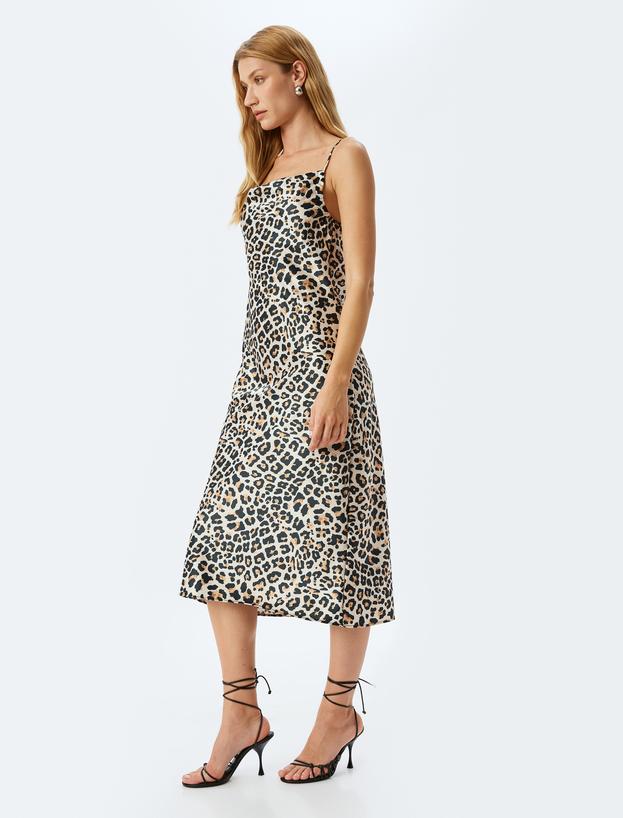 Degaje Yaka Saten Leopar İp Askılı Midi Slip Elbise_1