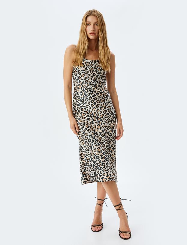 Degaje Yaka Saten Leopar İp Askılı Midi Slip Elbise_0