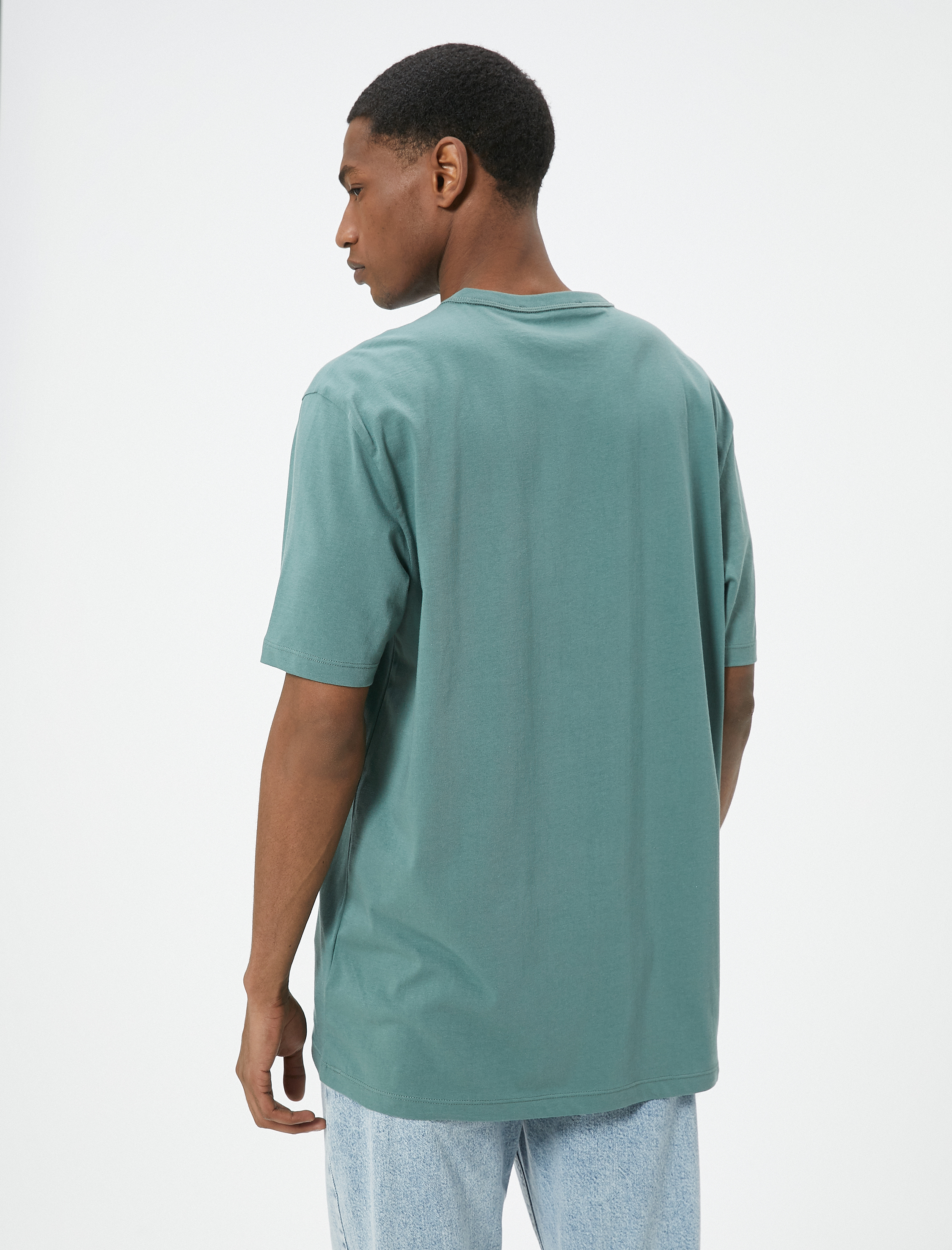   Cep Detaylı Kısa Kollu Regular Fit Bisiklet Yaka Pamuklu Tişört