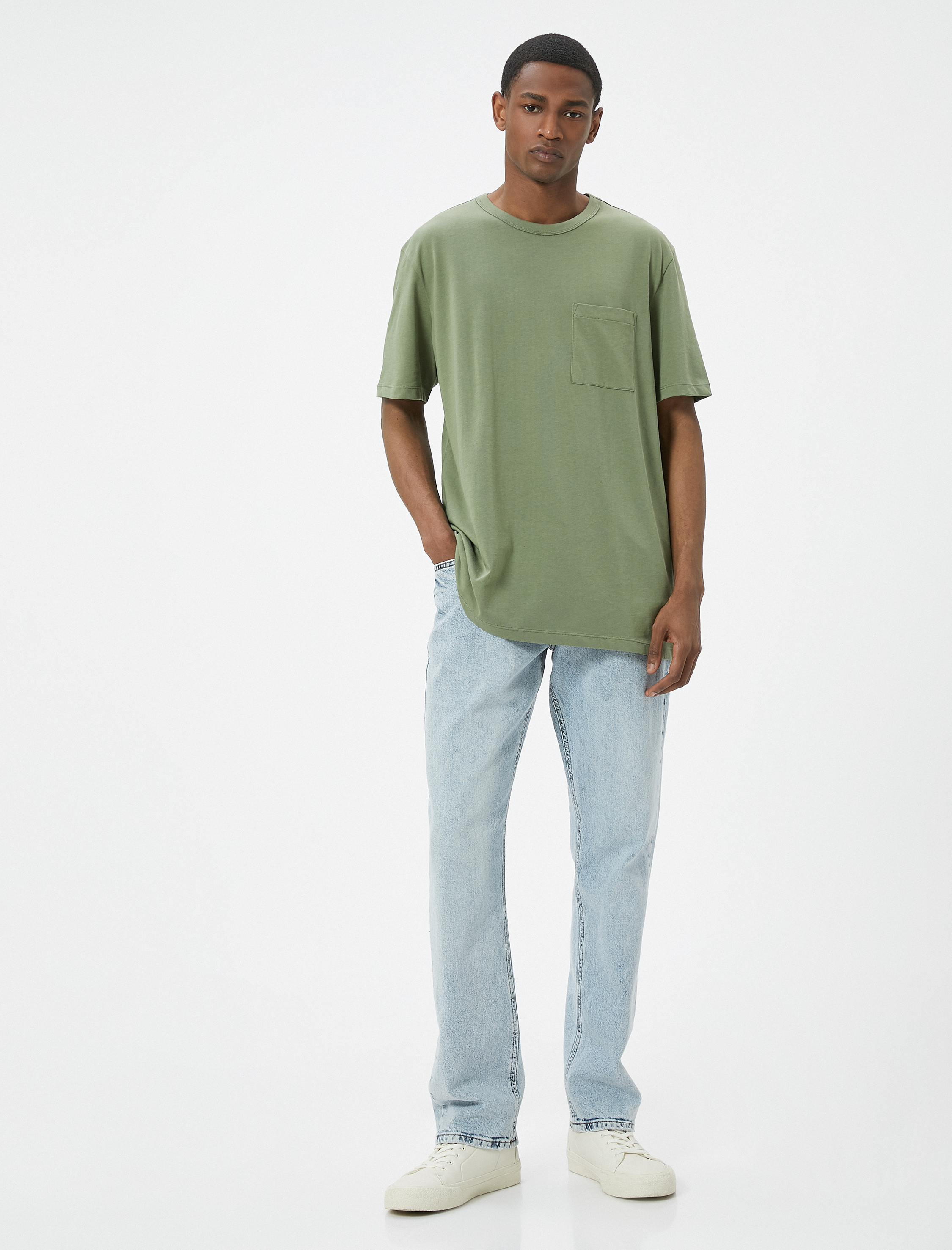   Cep Detaylı Kısa Kollu Regular Fit Bisiklet Yaka Pamuklu Tişört