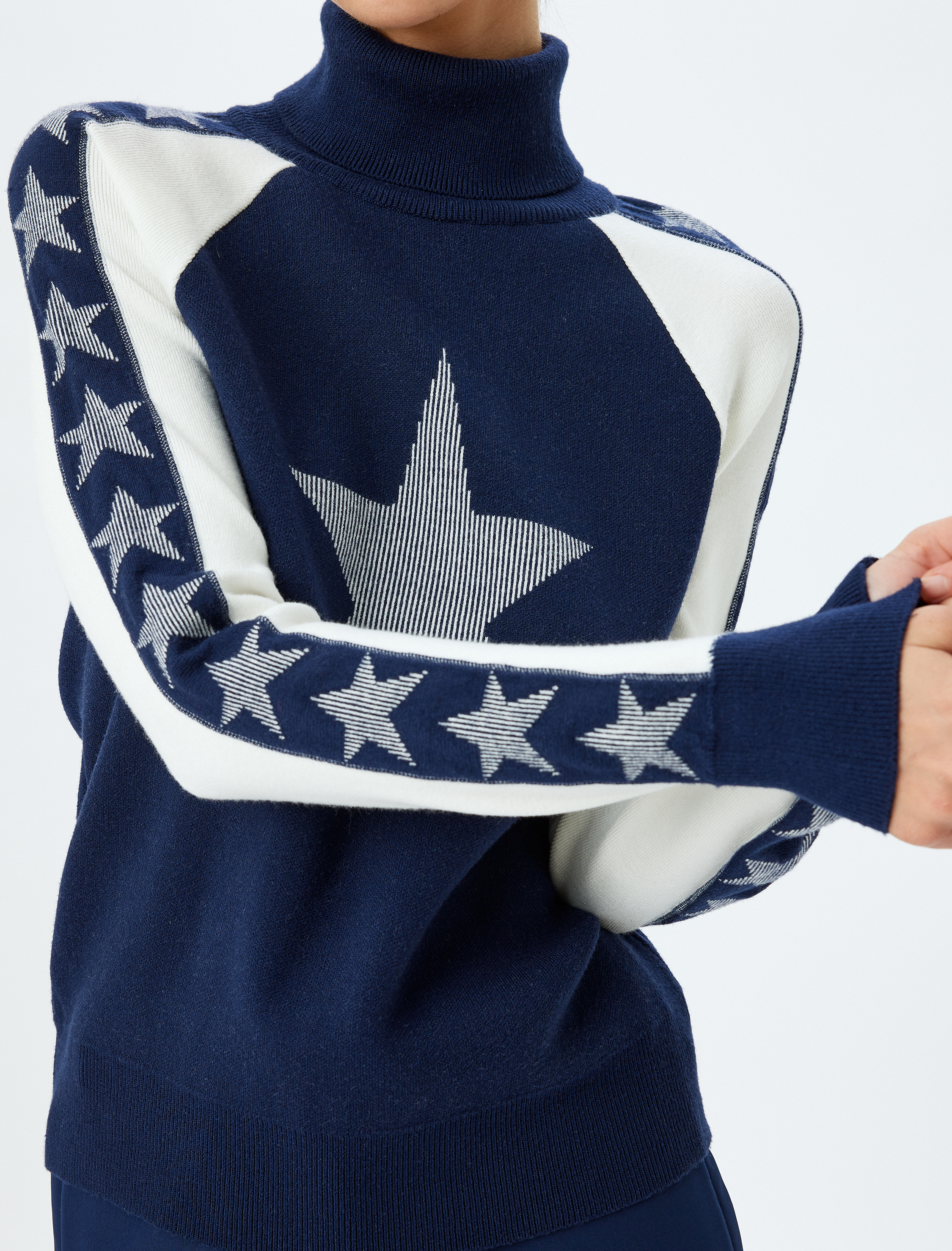   Uzun Kollu Balıkçı Yaka Renk Bloklu Yıldız Desenli Kazak