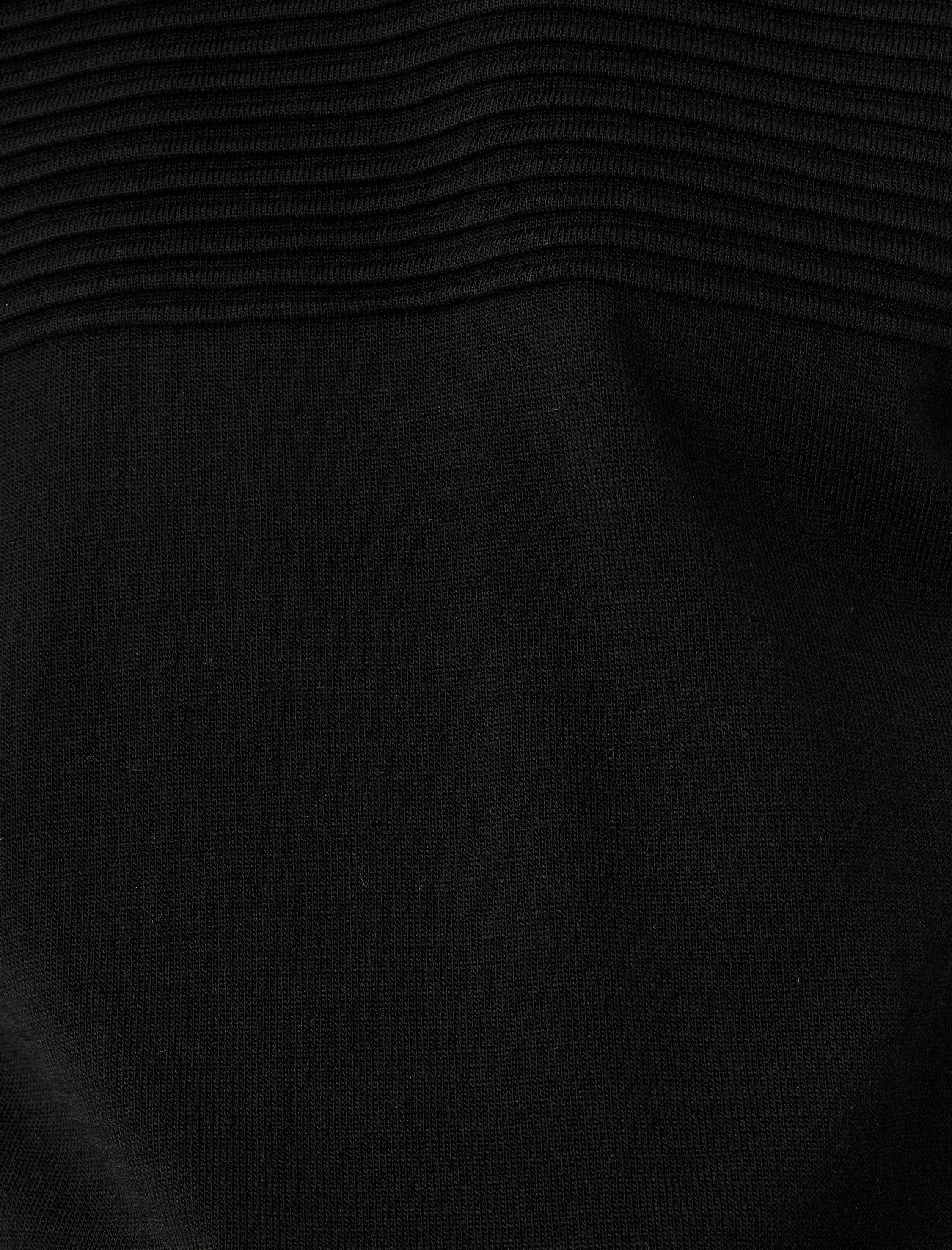   Dokulu Boğazlı Triko Kazak