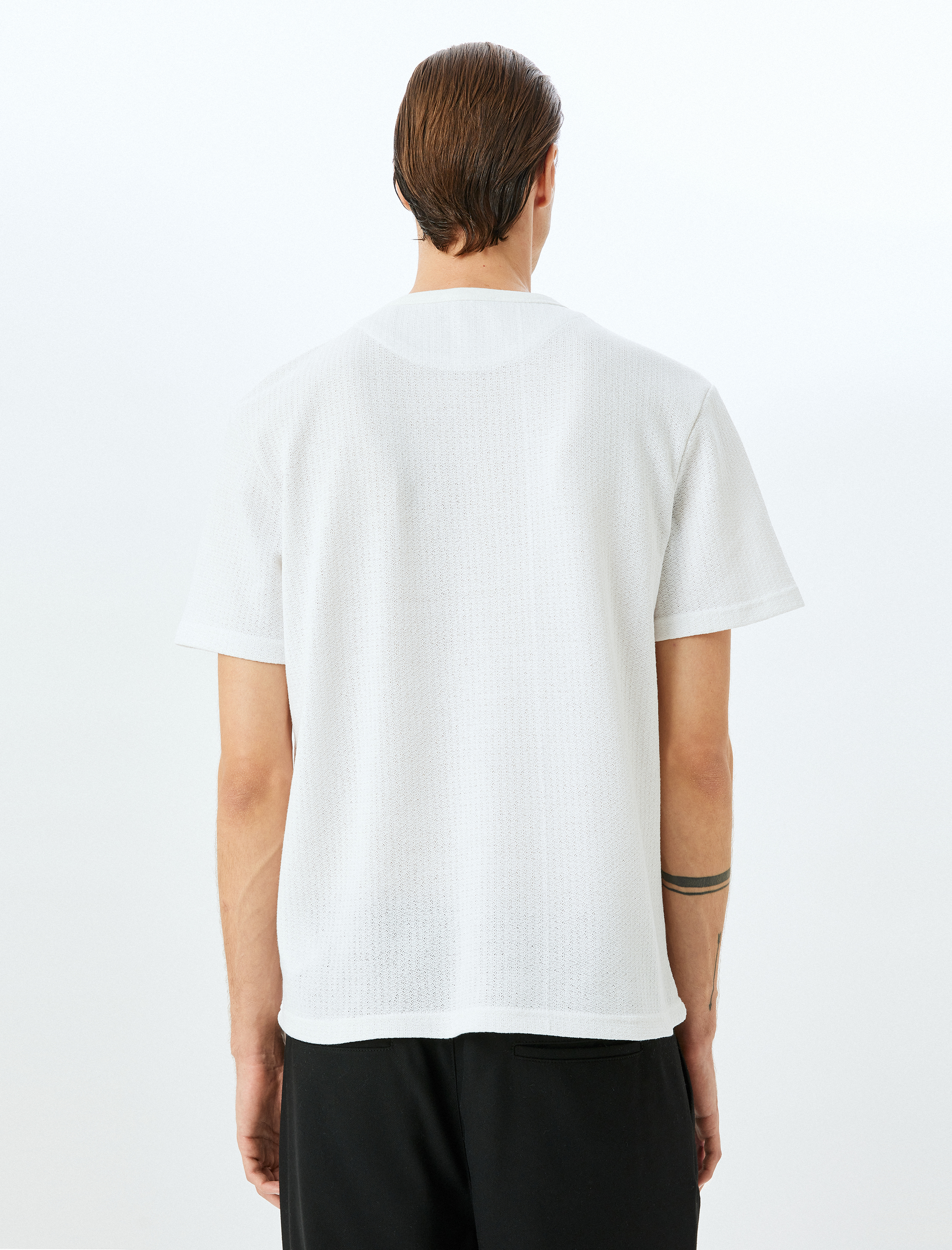   Bisiklet Yaka Regular Fit Viskon Karışımlı Tok Kumaş Kısa Kollu Basic Tişört