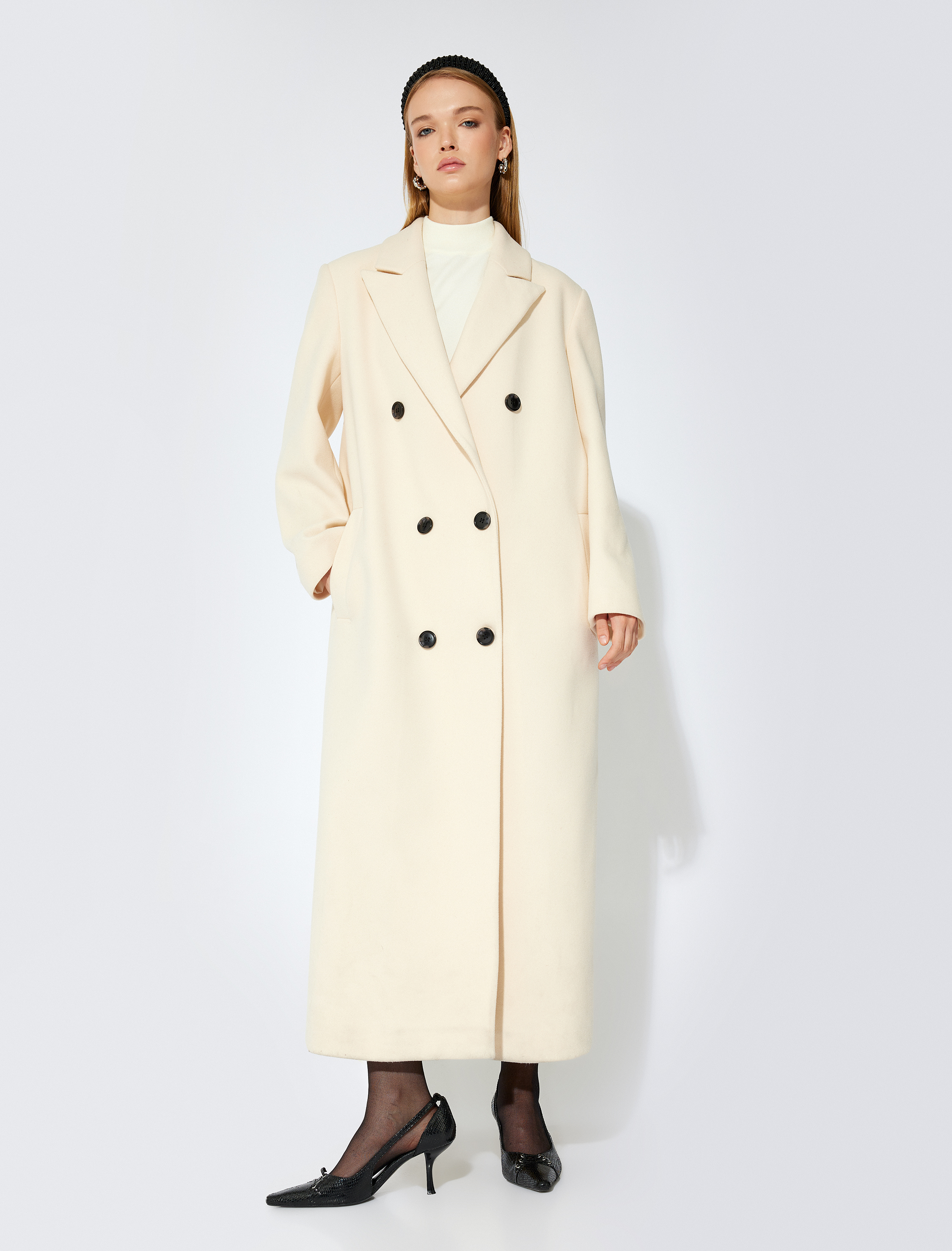 Koton X Sibil Çetinkaya - Cepli Düğmeli Kruvaze Ekstra Uzun Kaşe Kaban