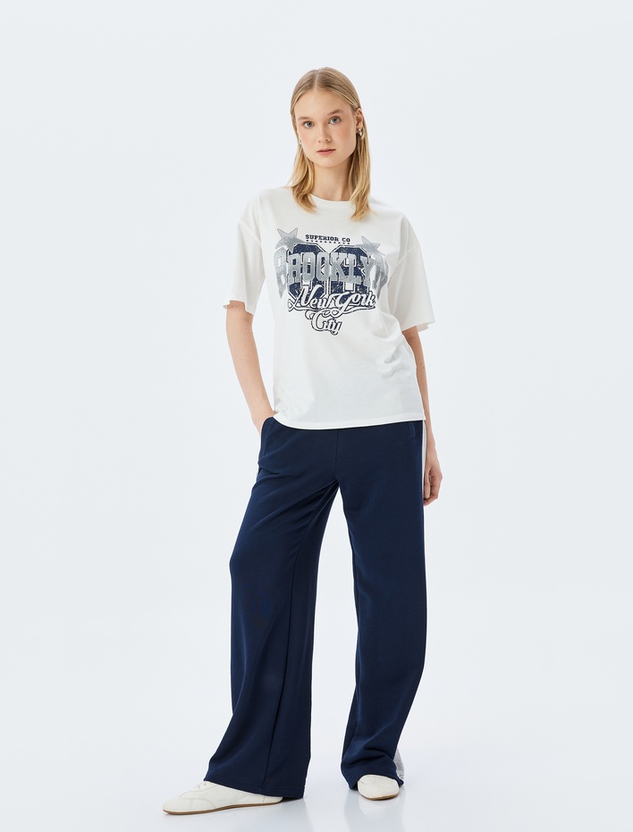  Kolej Baskılı Bisiklet Yaka Kısa Kollu Rahat Kalıp Tişört