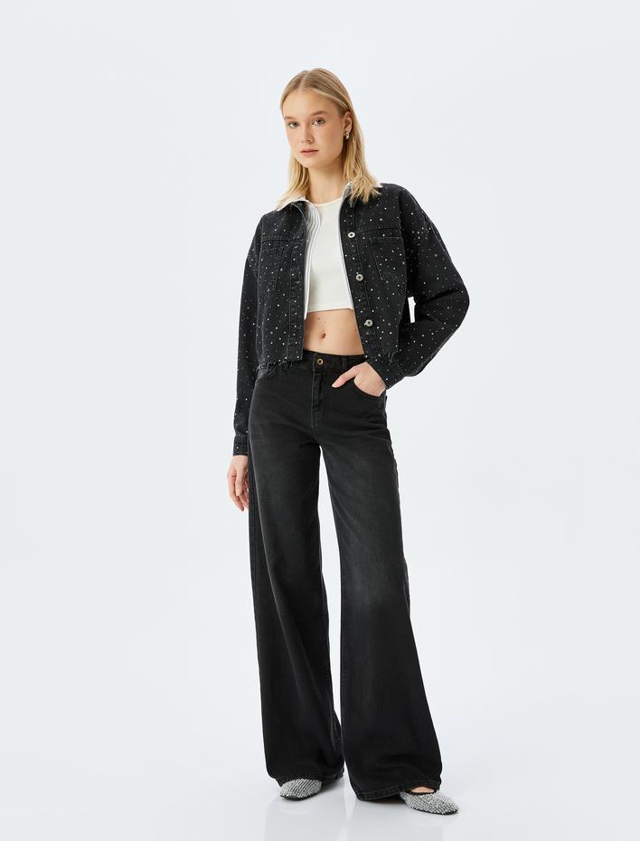  Klasik Yaka Cep Detaylı Düğmeli Rahat Kalıp Taşlı Kot Ceket