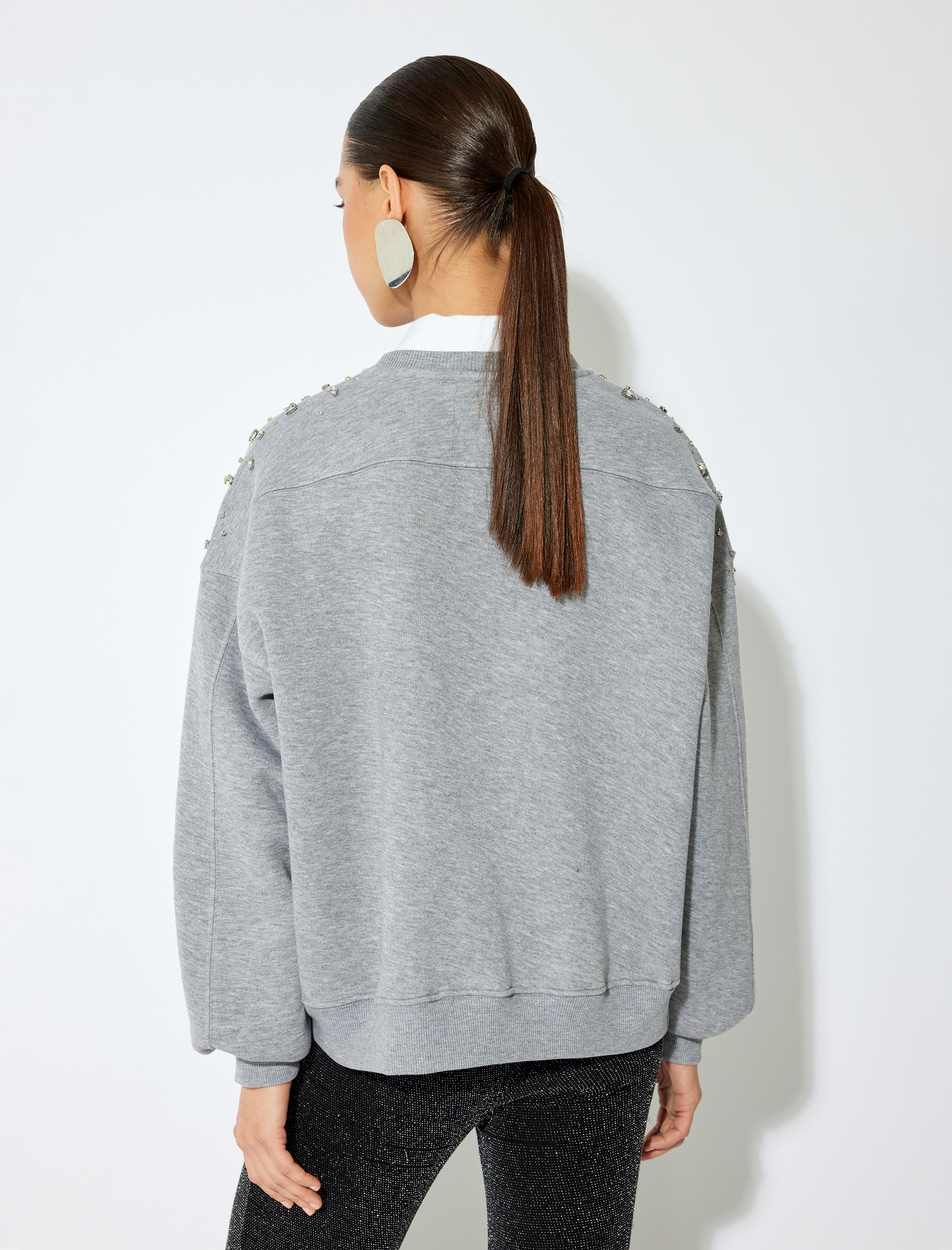   Üç İplik Şardonlu Uzun Kollu Bisiklet Yaka Taşlı Oversize Sweatshirt