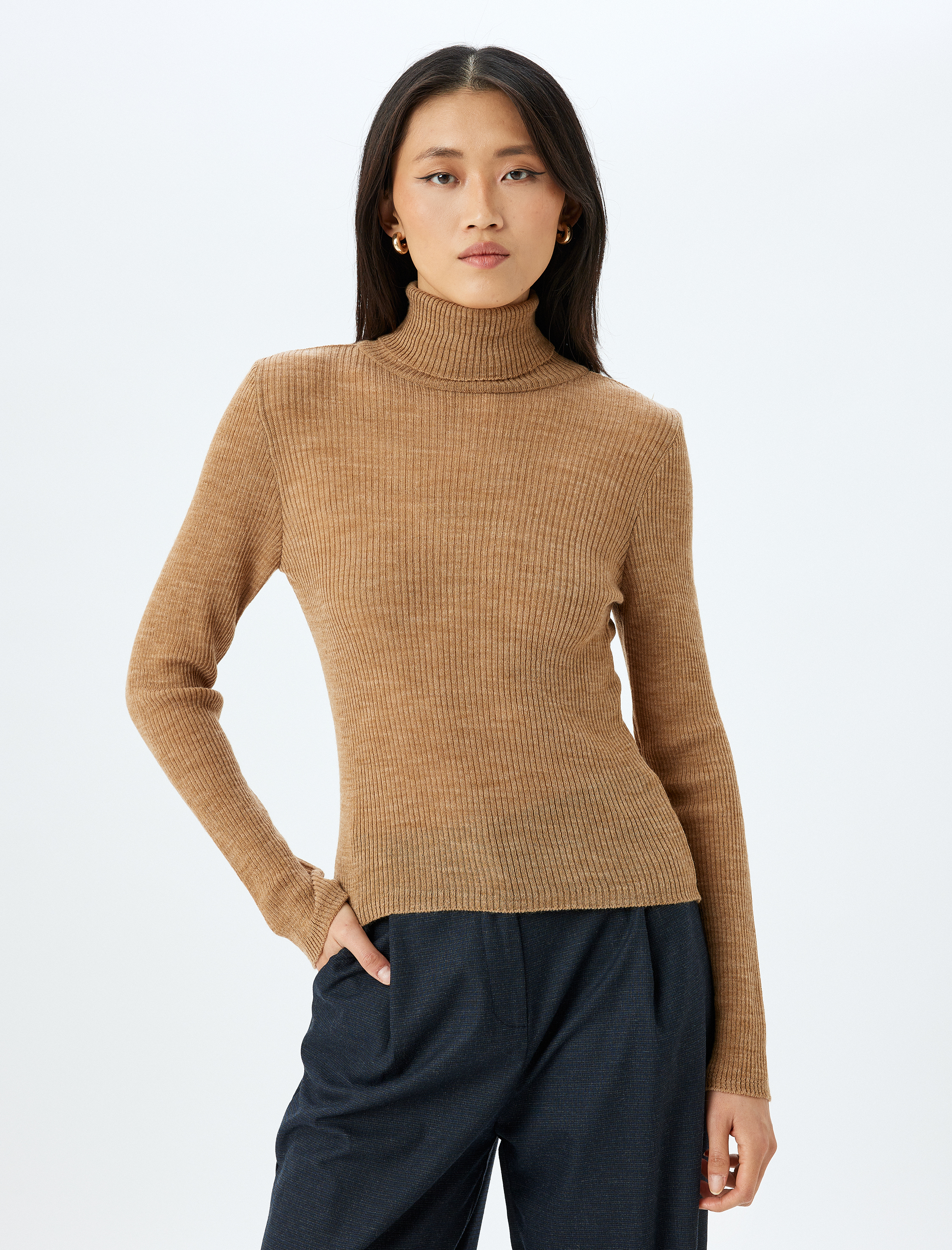 Uzun Kollu Balıkçı Yaka Triko Kazak