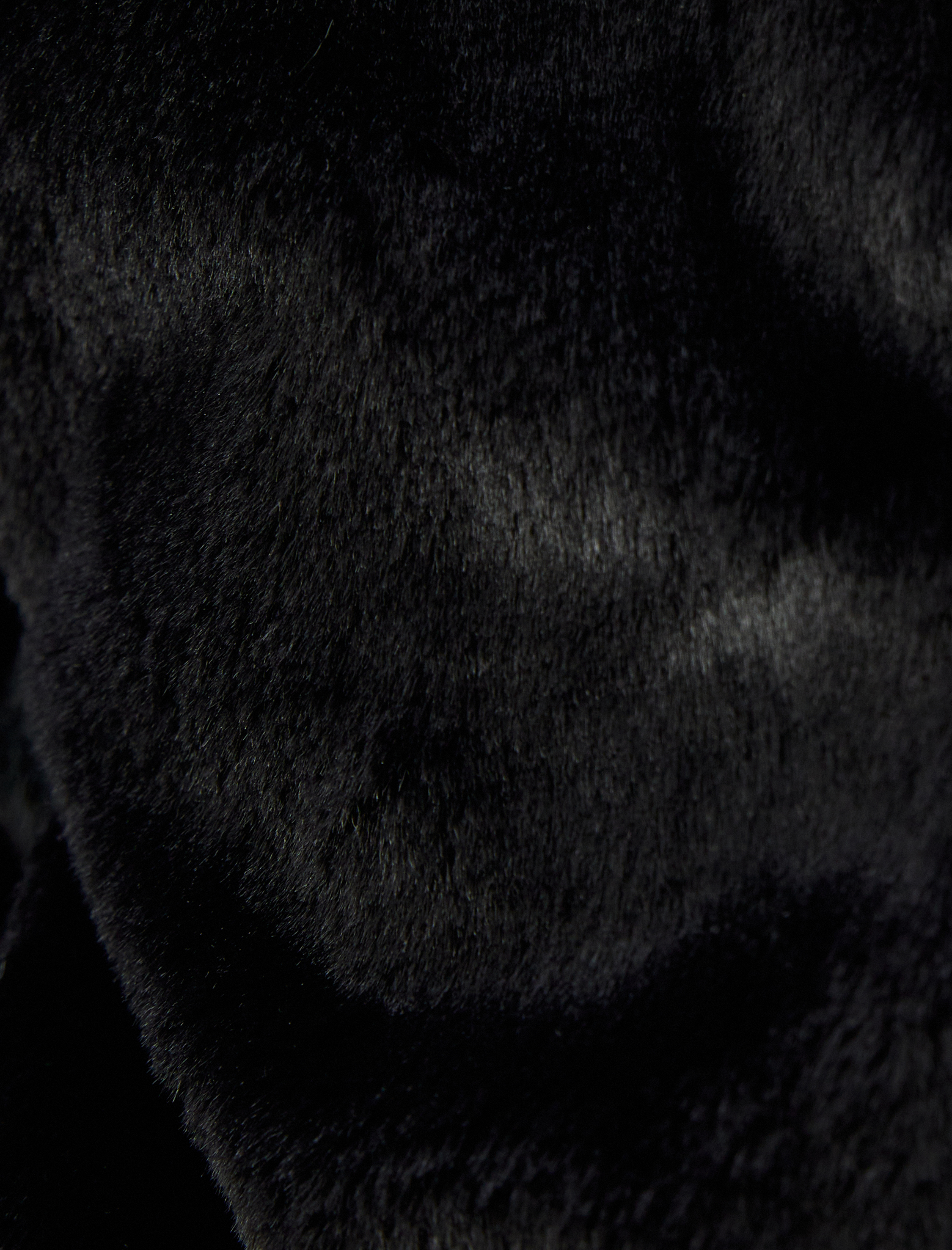   Dik Yaka Fermuarlı Cep Detaylı Suni Kürk Ceket