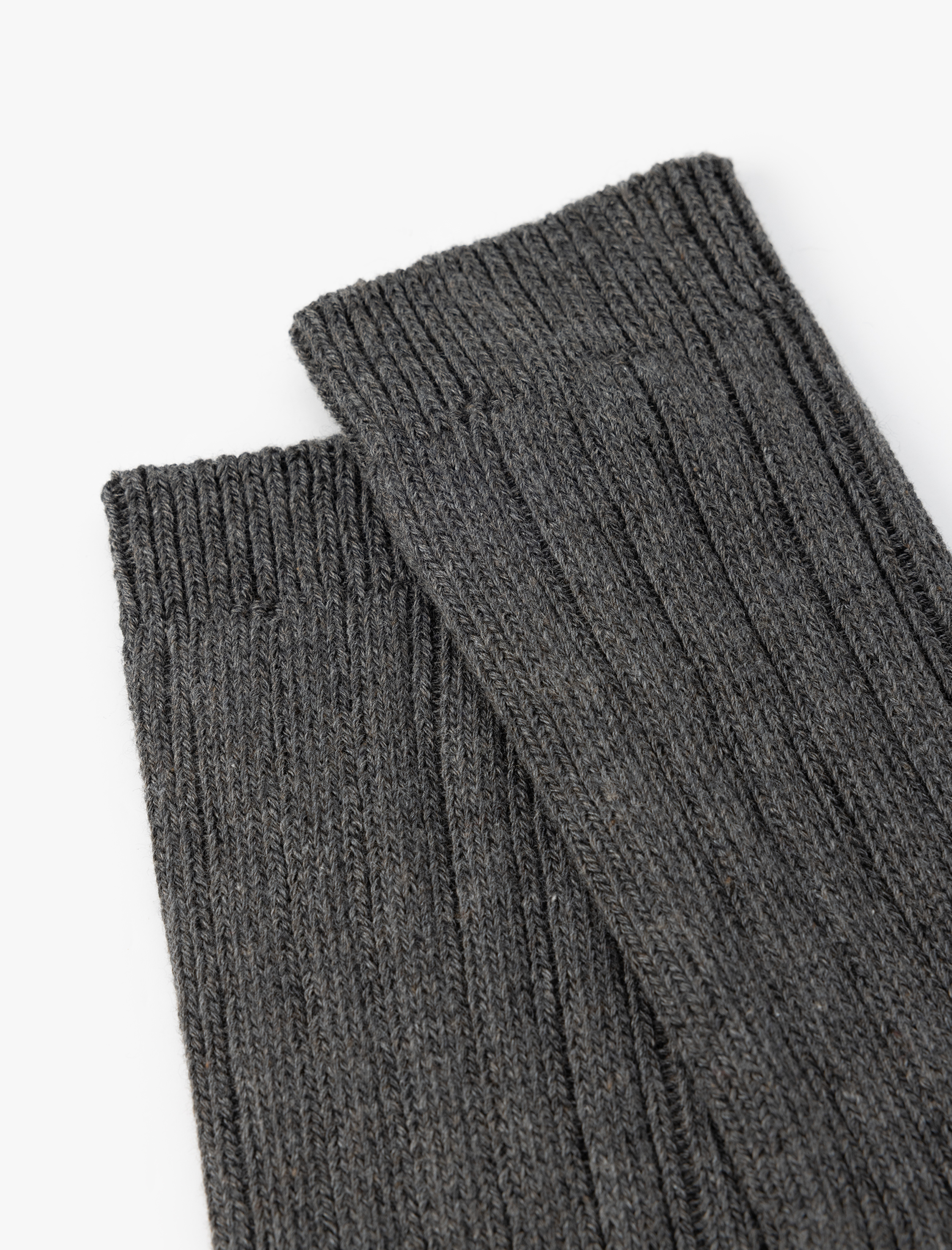  Kadın Dokulu Kalın Soket Çorap