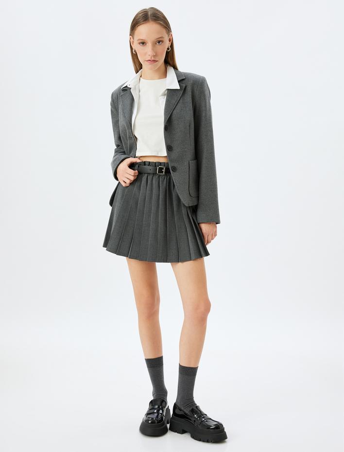  Pileli Kemer Detaylı Mini Şort Etek