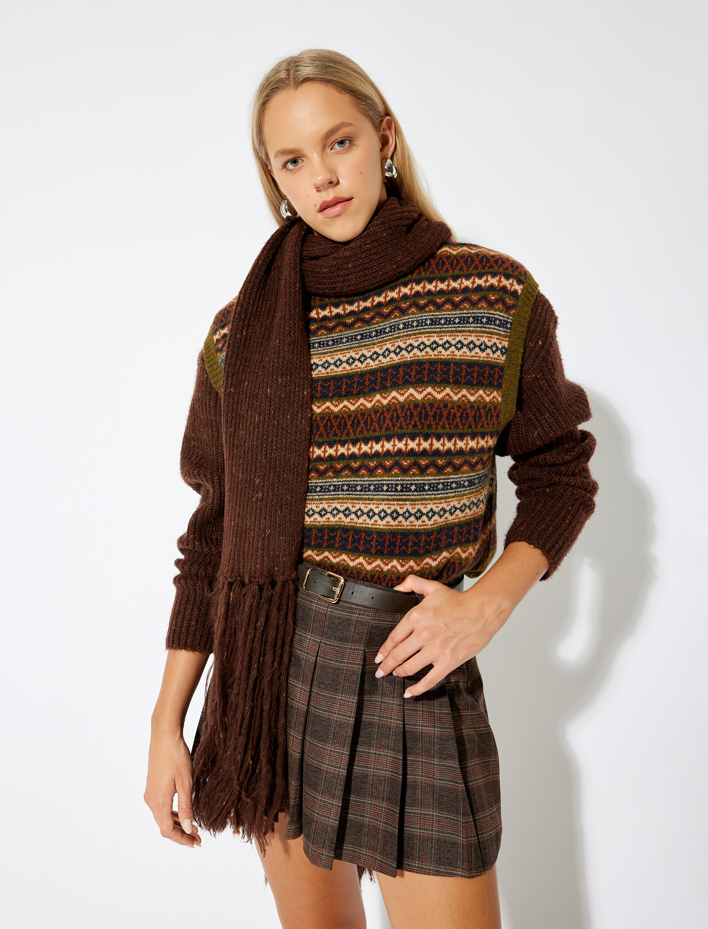   Dik Yaka Kolsuz Etnik Desenli Örgü Süveter