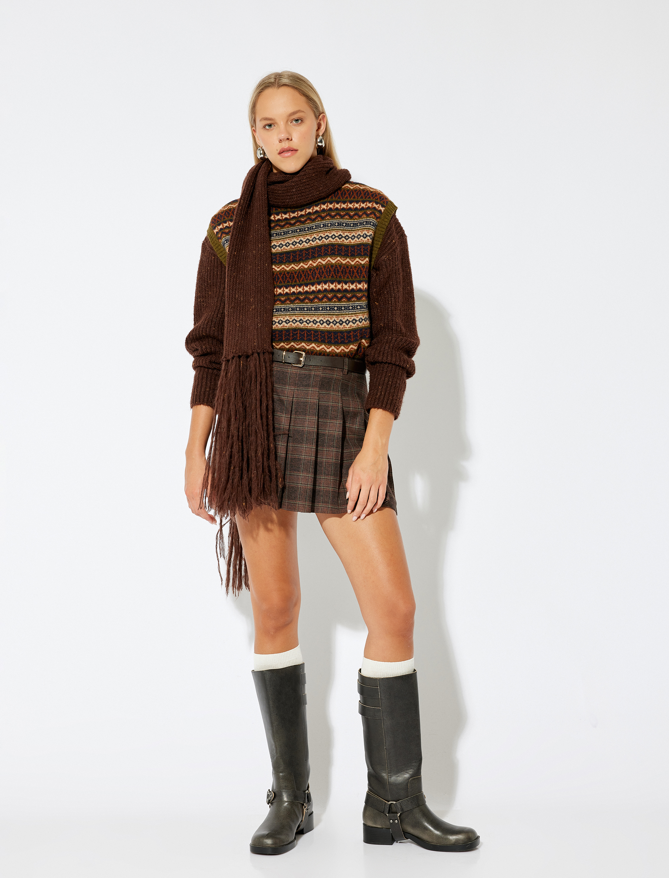   Dik Yaka Kolsuz Etnik Desenli Örgü Süveter