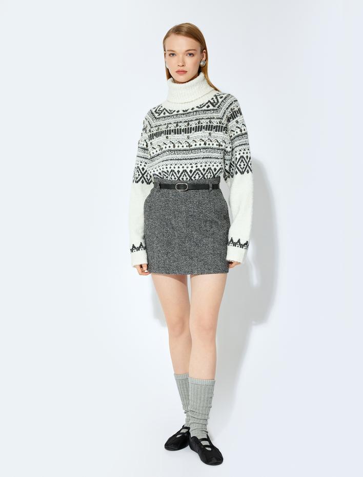  Koton X Şahika Ercümen - Uzun Kollu Etnik Desenli Balıkçı Yaka Taşlı Peluş Kazak