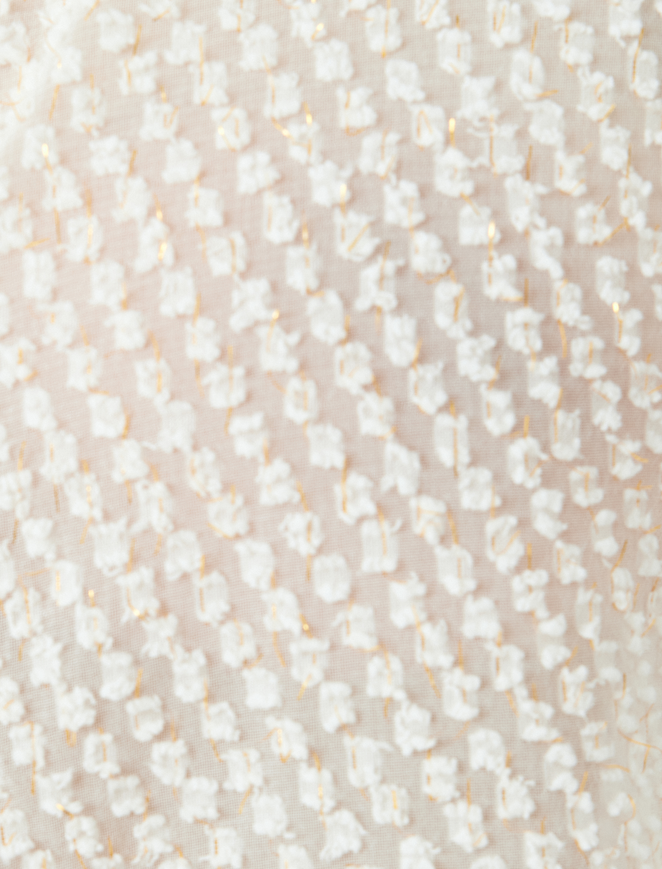   Uzun Kollu Dokulu Yarı Transparan Gömlek