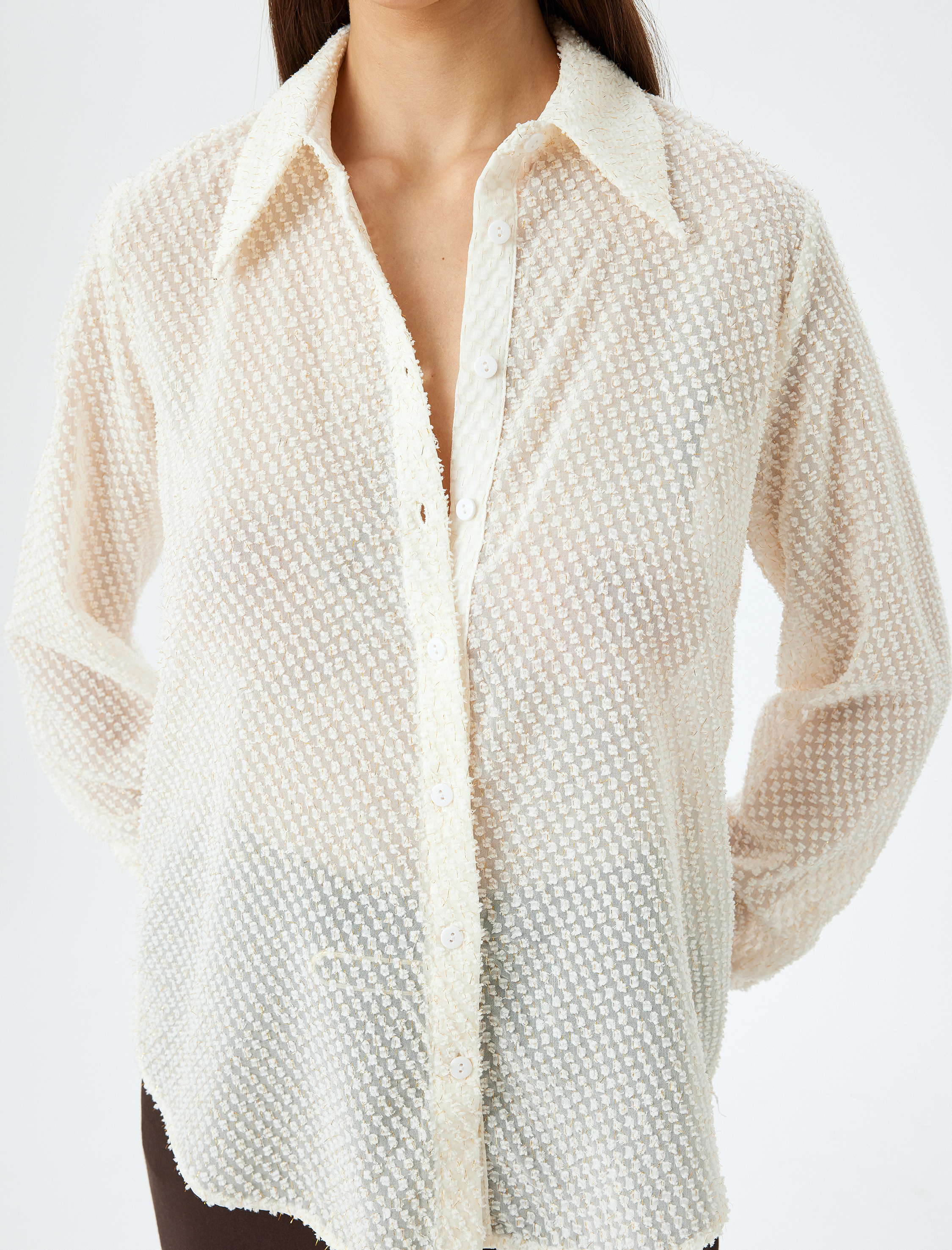   Uzun Kollu Dokulu Yarı Transparan Gömlek