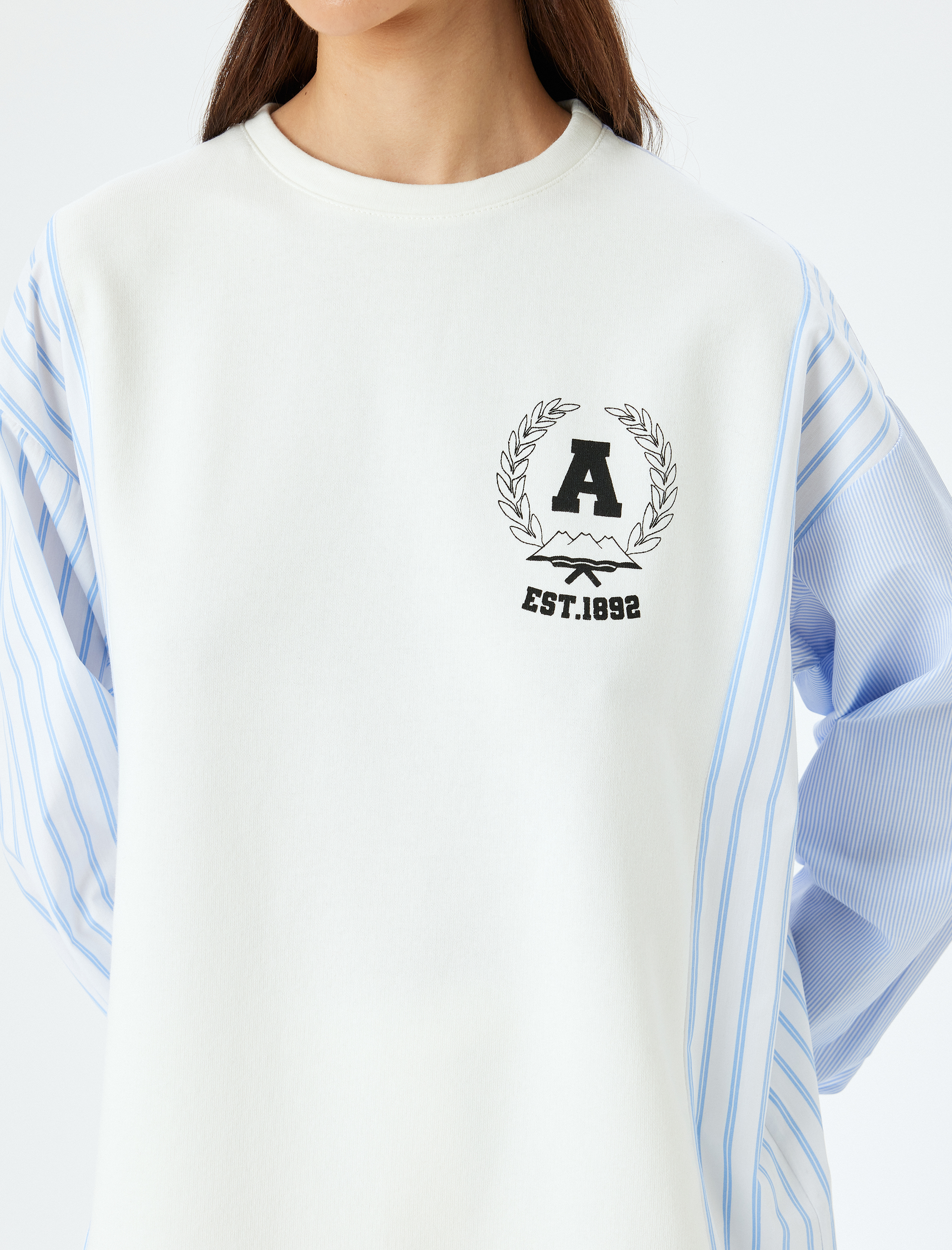   İki farklı Kumaş Kullanımlı Uzun Kollu Bisiklet Yaka Çizgili Sweatshirt